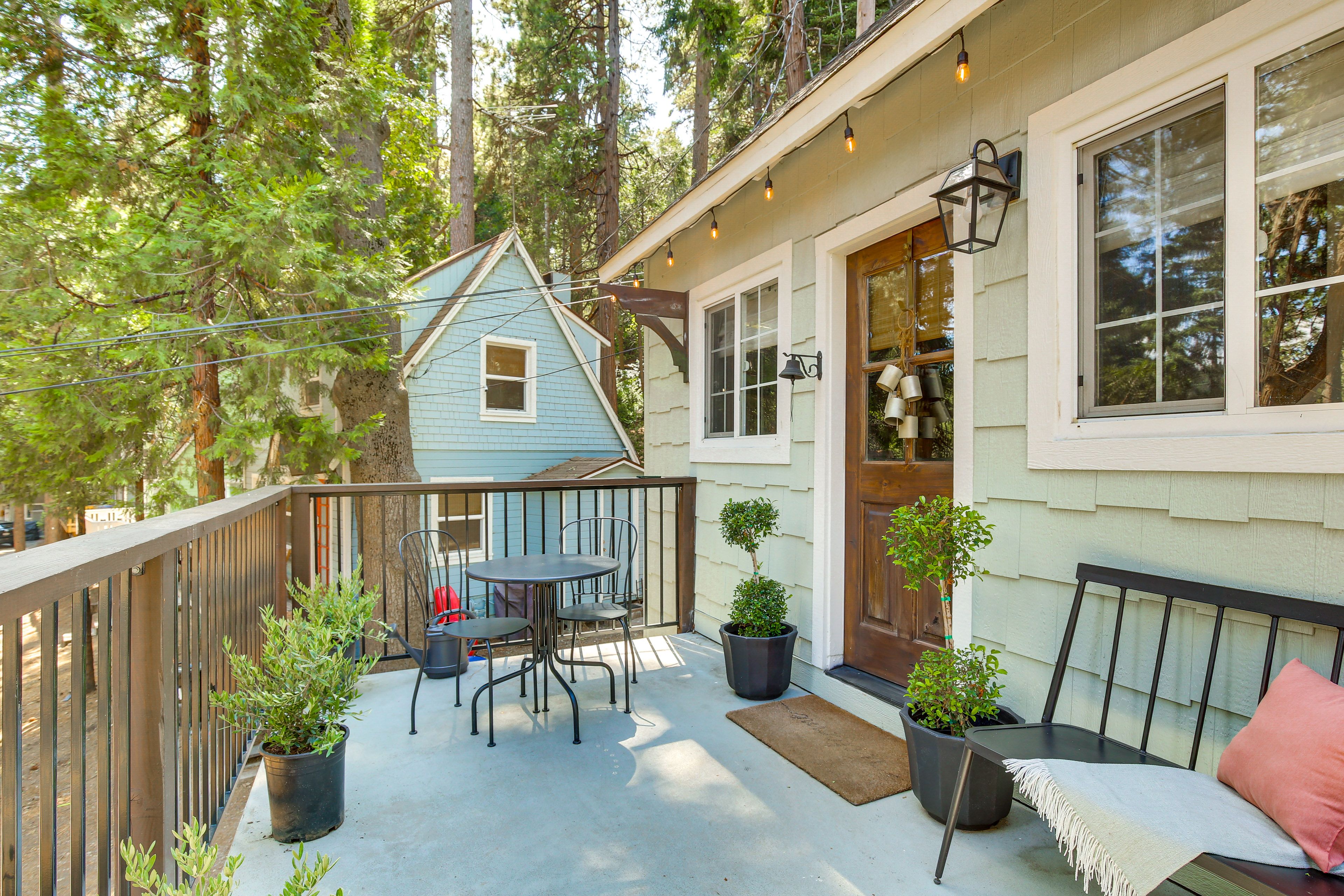 Front Deck | Entry