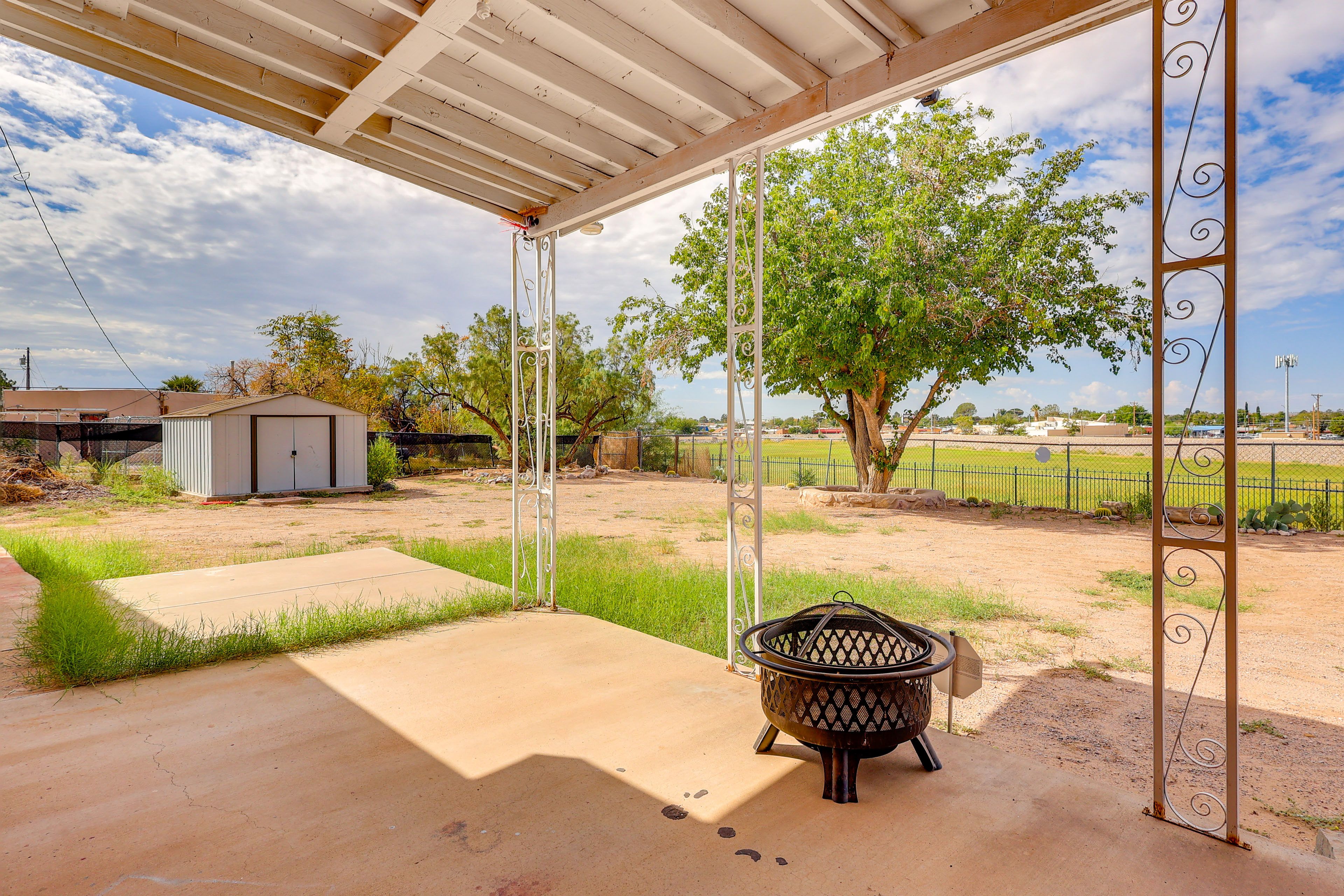 Covered Patio | Fire Pit