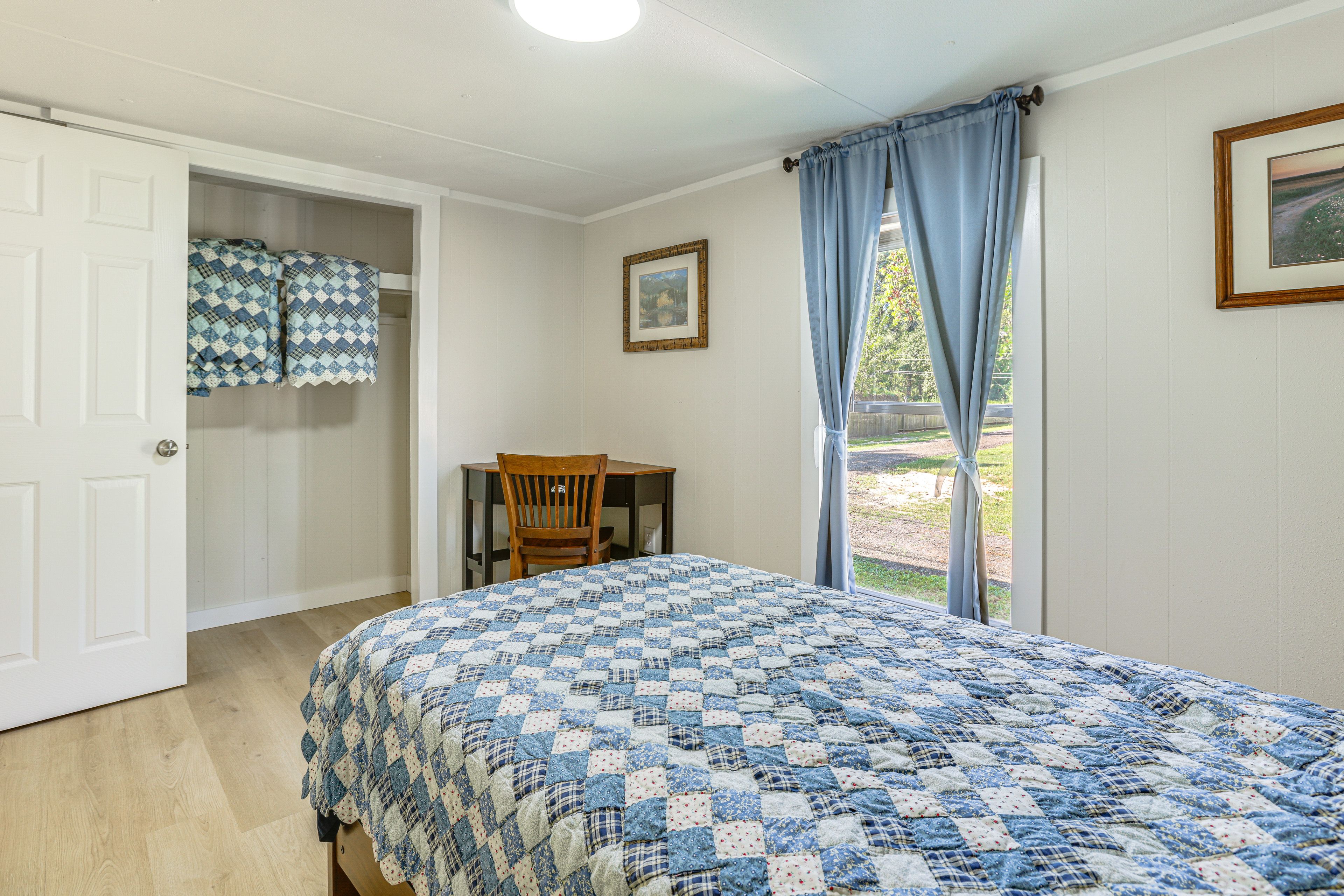 Bedroom 3 | Twin Bed | Laptop-Friendly Workspace