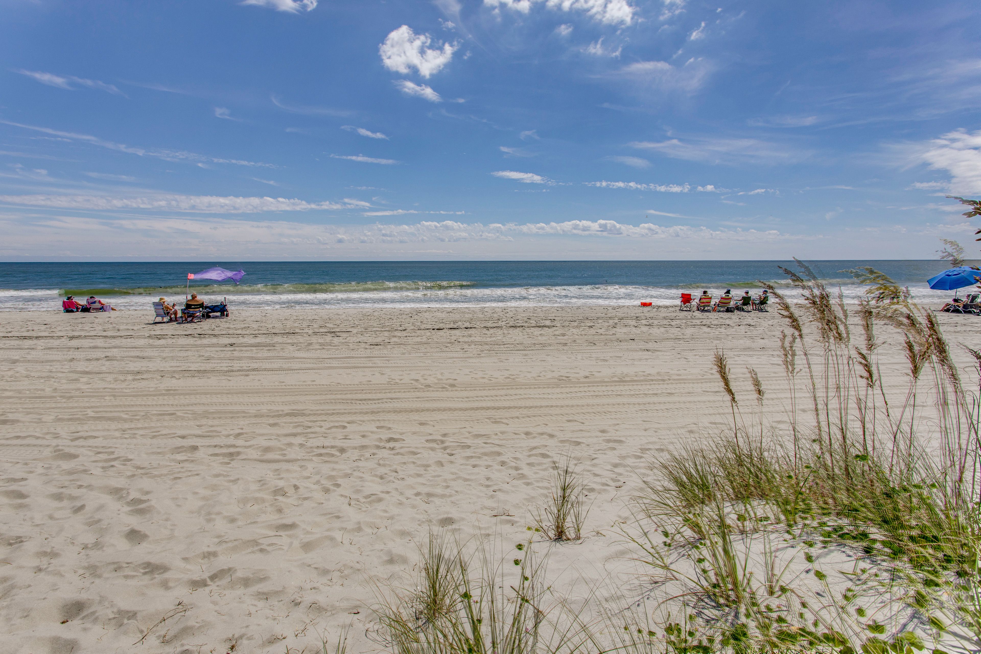 North Myrtle Beach Vacation Rental | 3BR | 2BA | 1,200 Sq Ft | 8 Steps to Enter