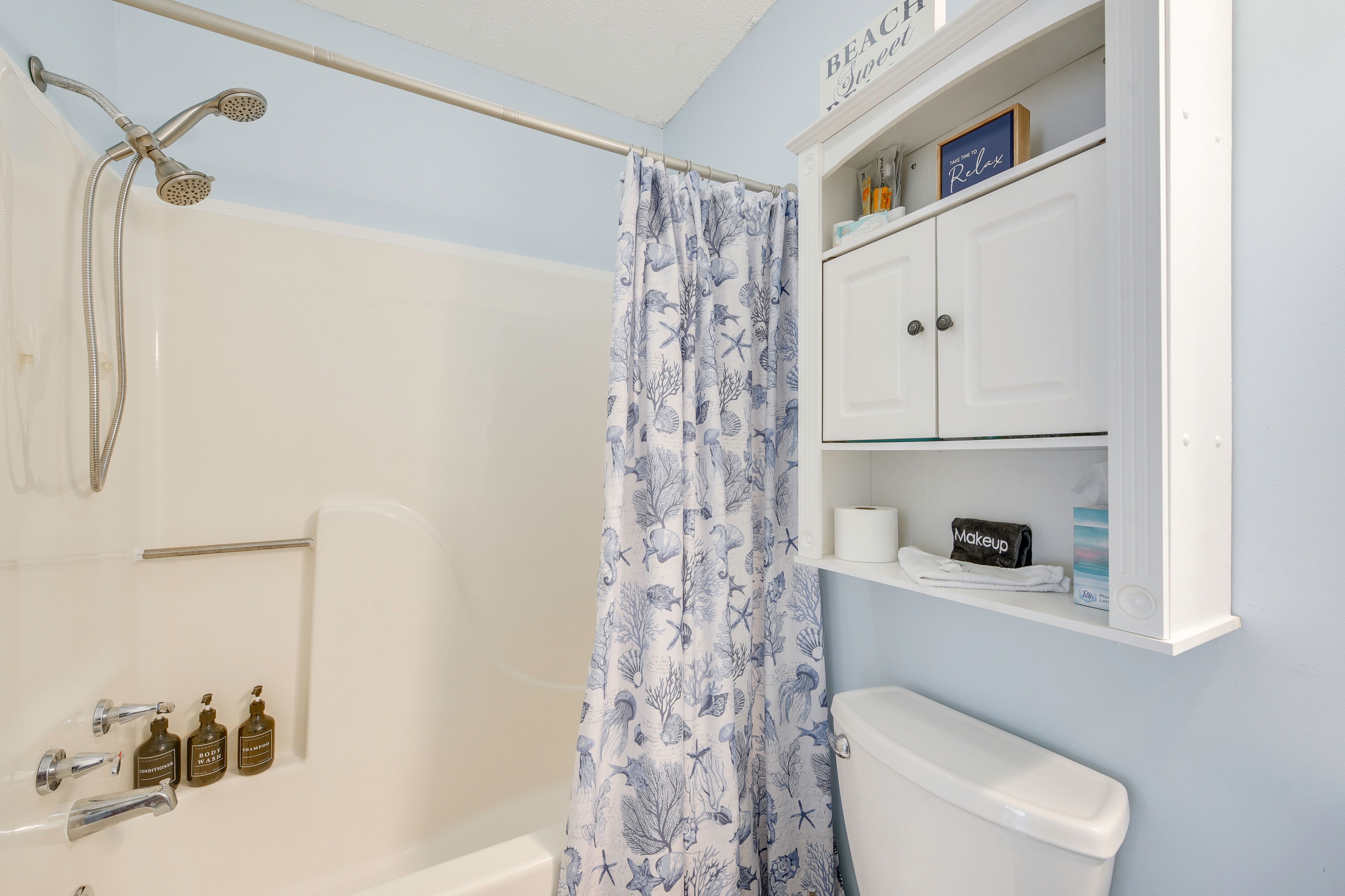 Bathroom | Towels Provided