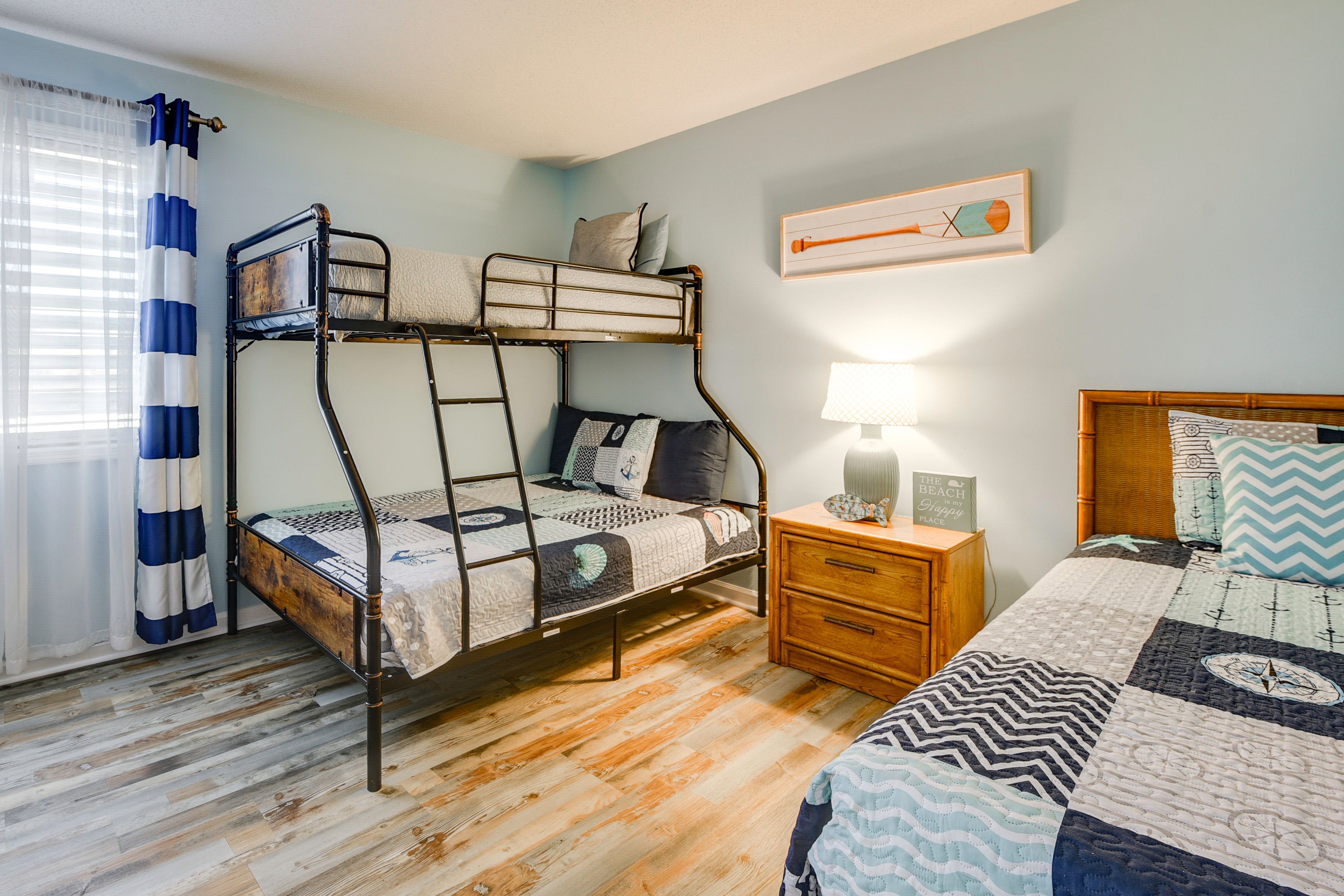 Bedroom 3 | Twin Bed | Twin/Full Bunk Bed