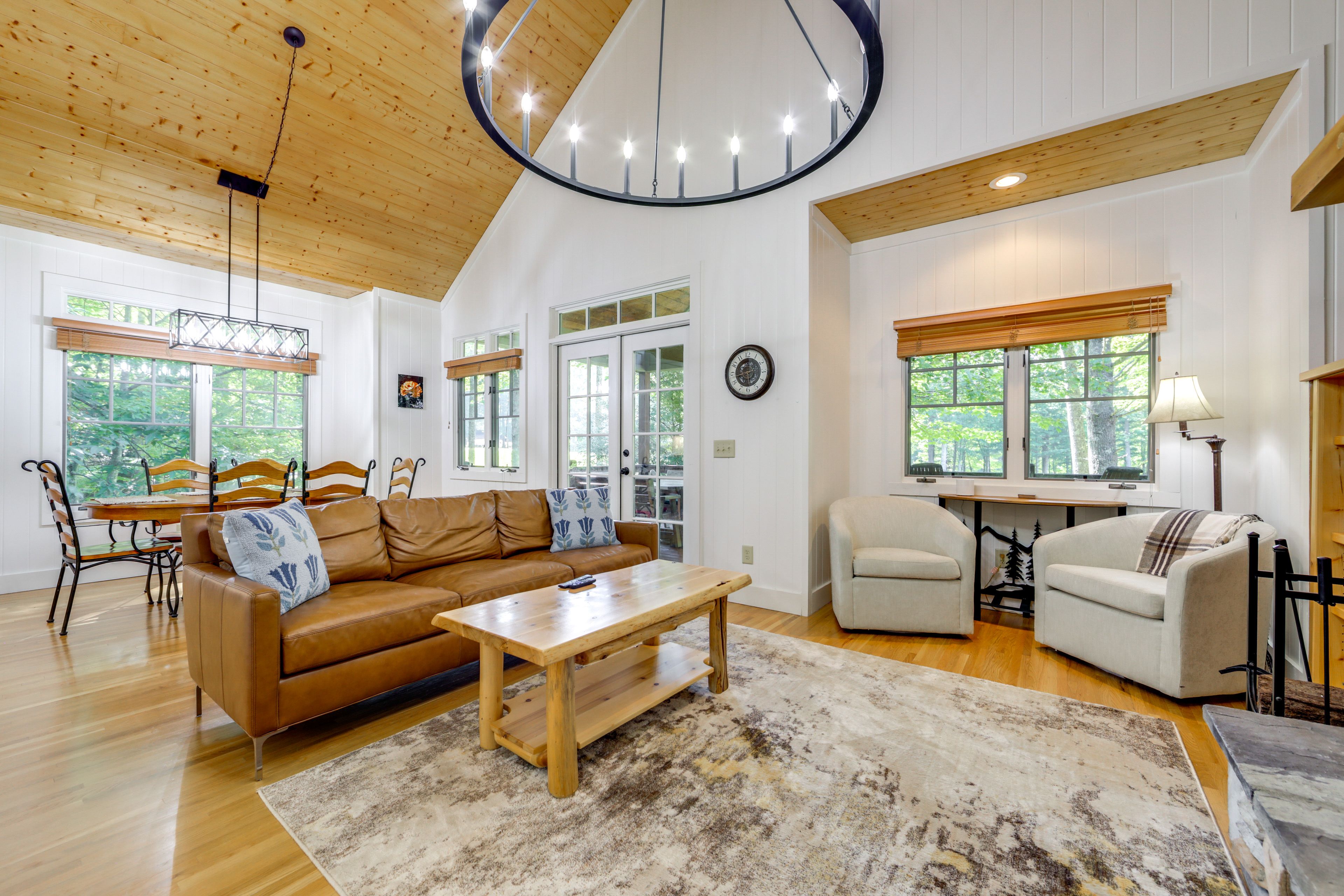 Cashiers Vacation Rental | 3BR | 3.5BA | Stairs Required | 1,800 Sq Ft