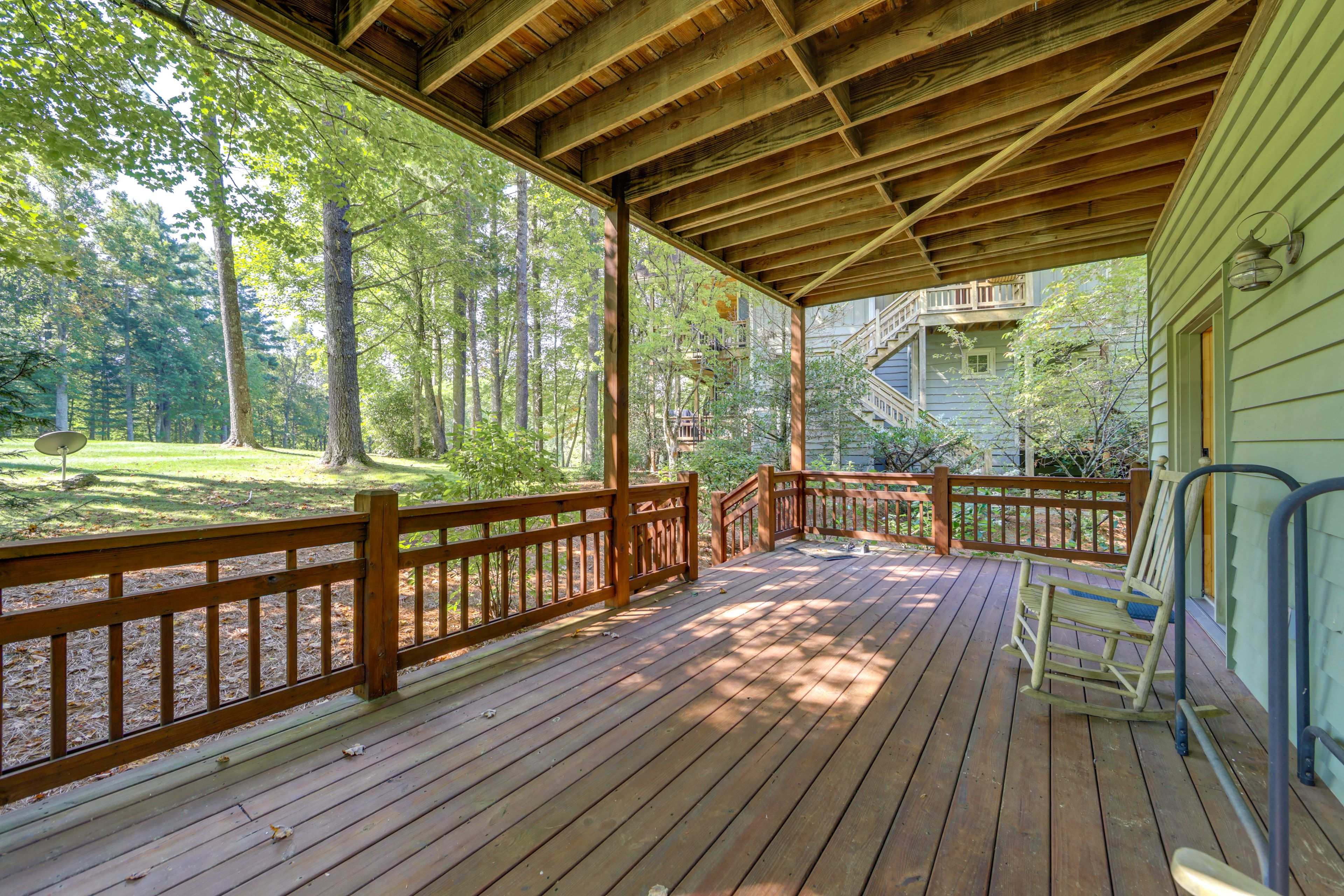Deck | 1st Floor