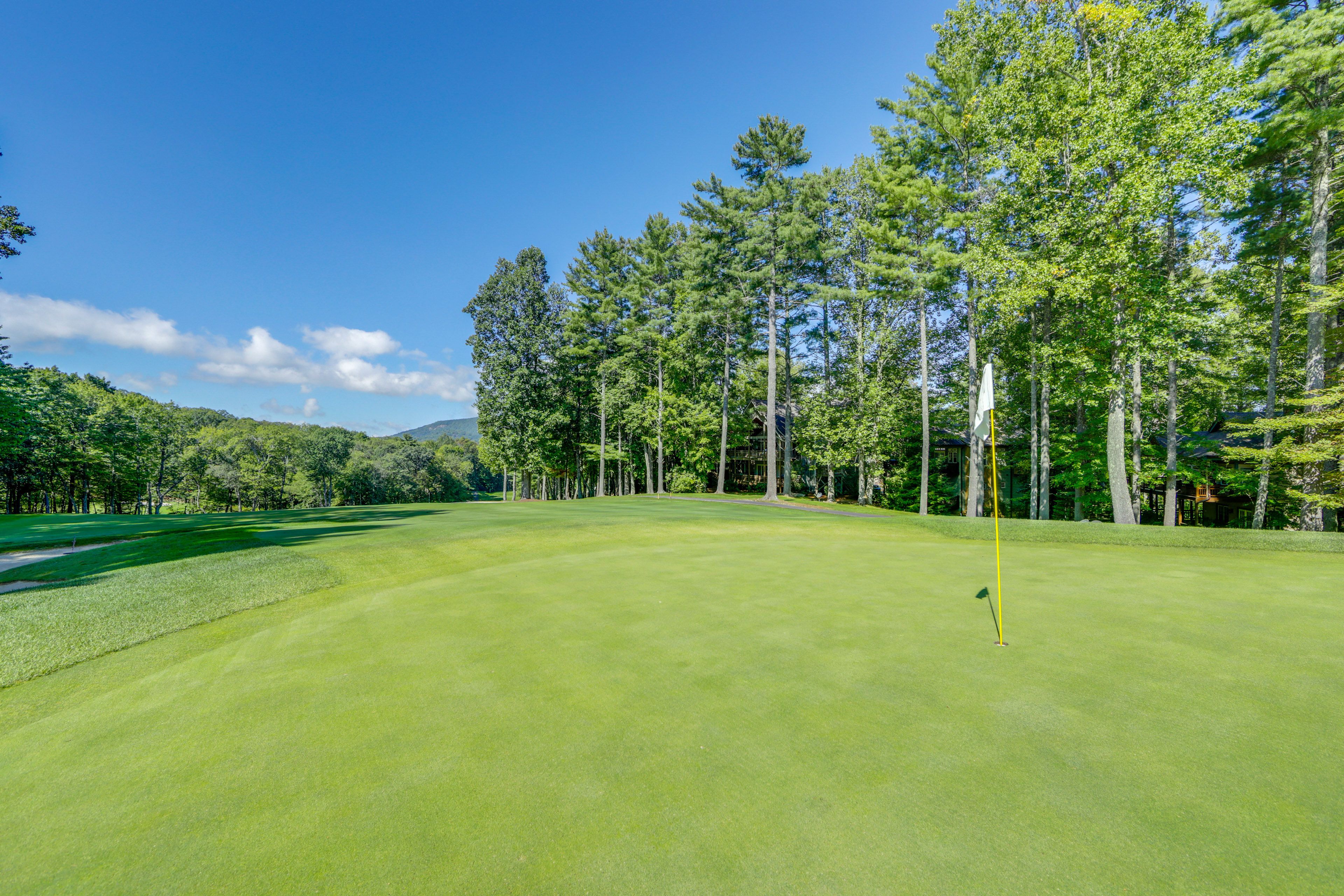 Trillium Links & Village Condominiums | Golf Course (w/ Fee)
