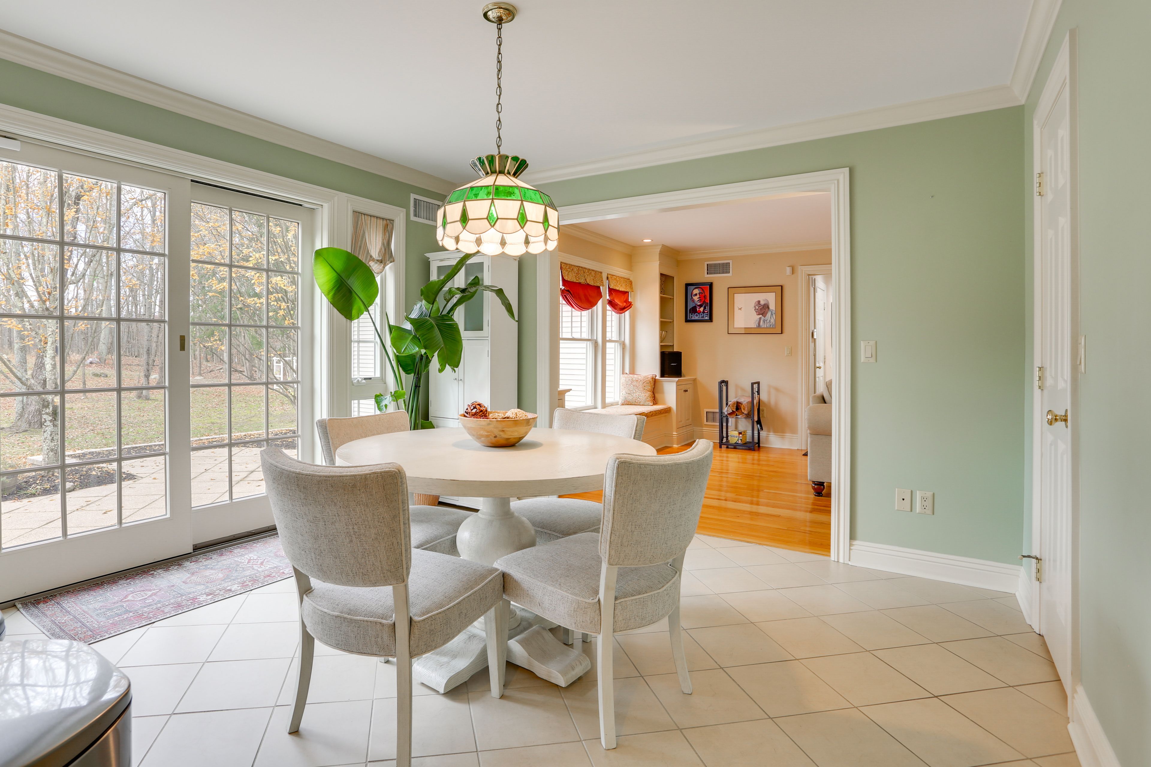 Dining Area | Dishes & Flatware Provided | 1st Floor