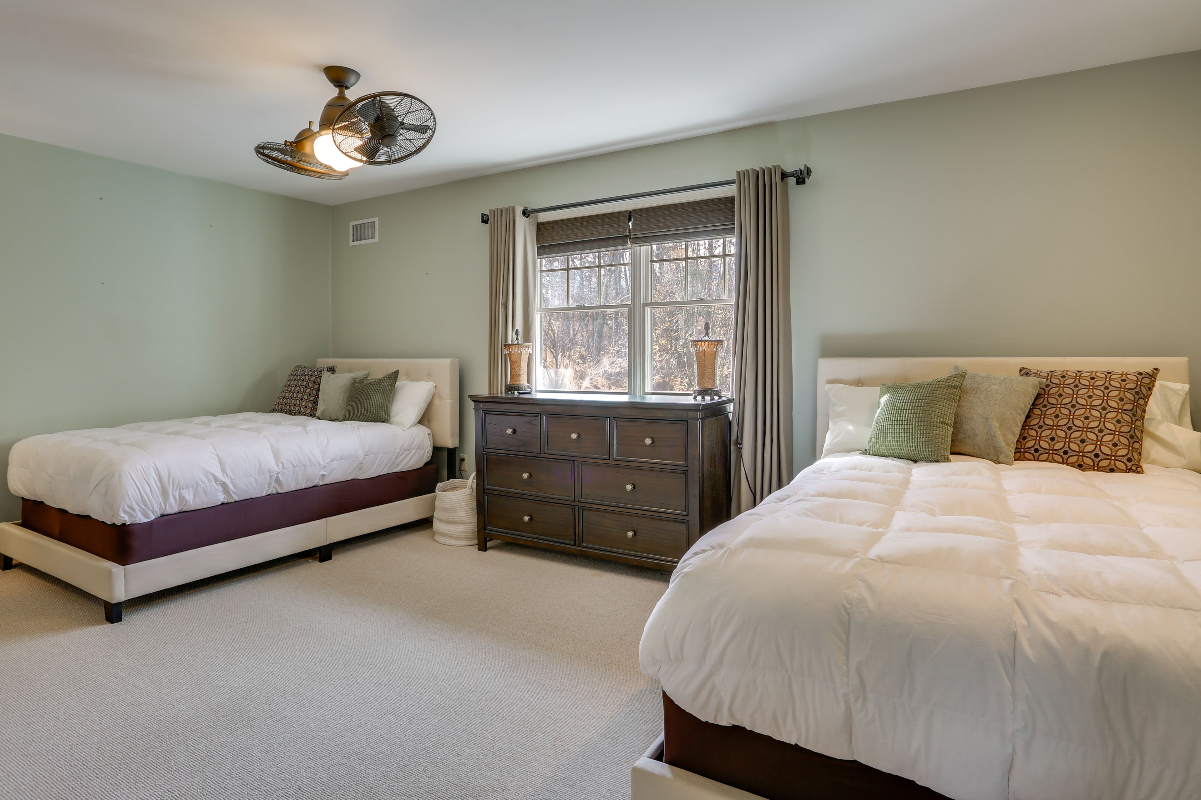 Bedroom 5 | 2 Queen Bed | 2nd Floor