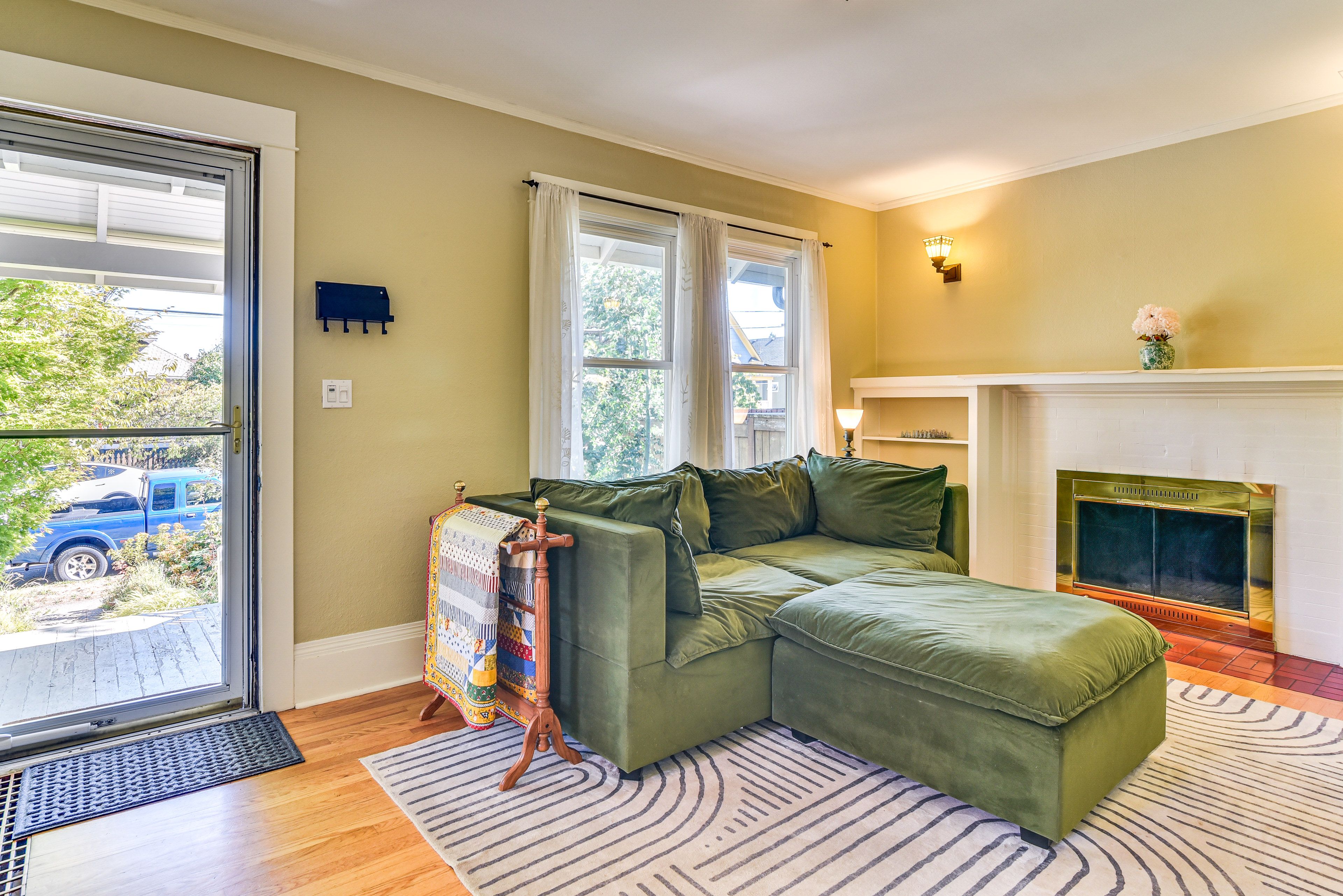 Living Room | Smart TV | Main Level