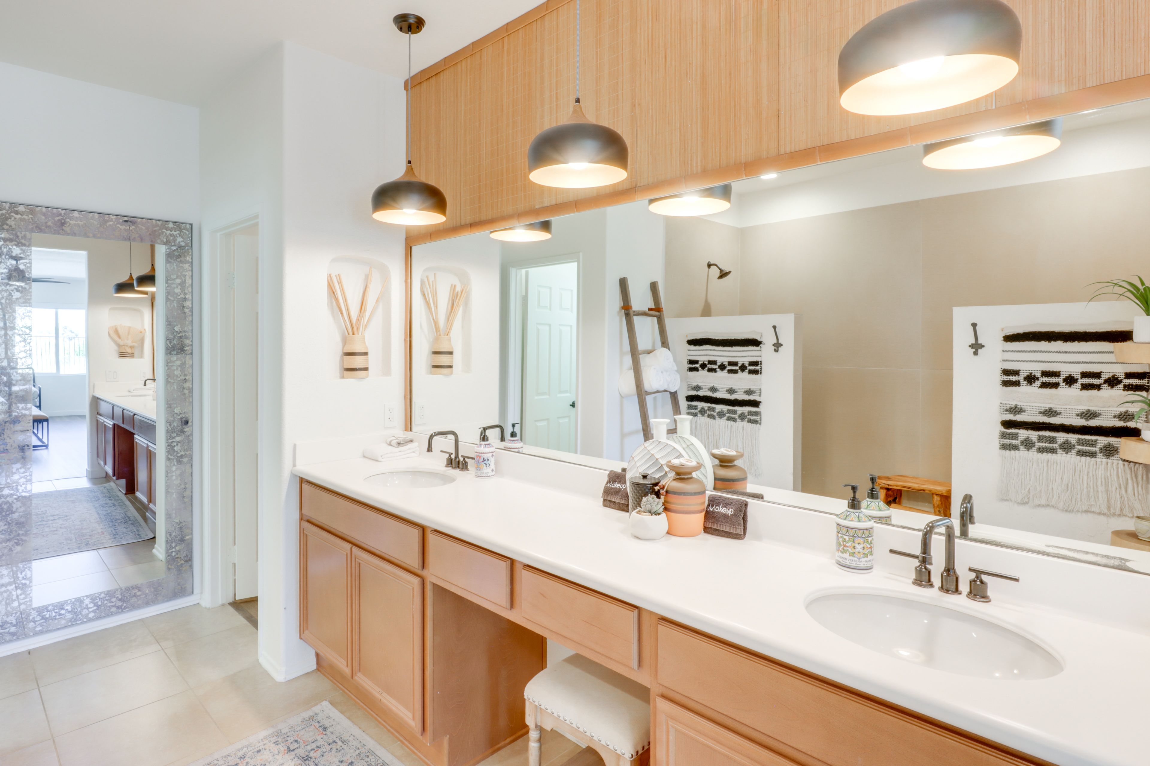 En-Suite Bathroom | Towels Provided
