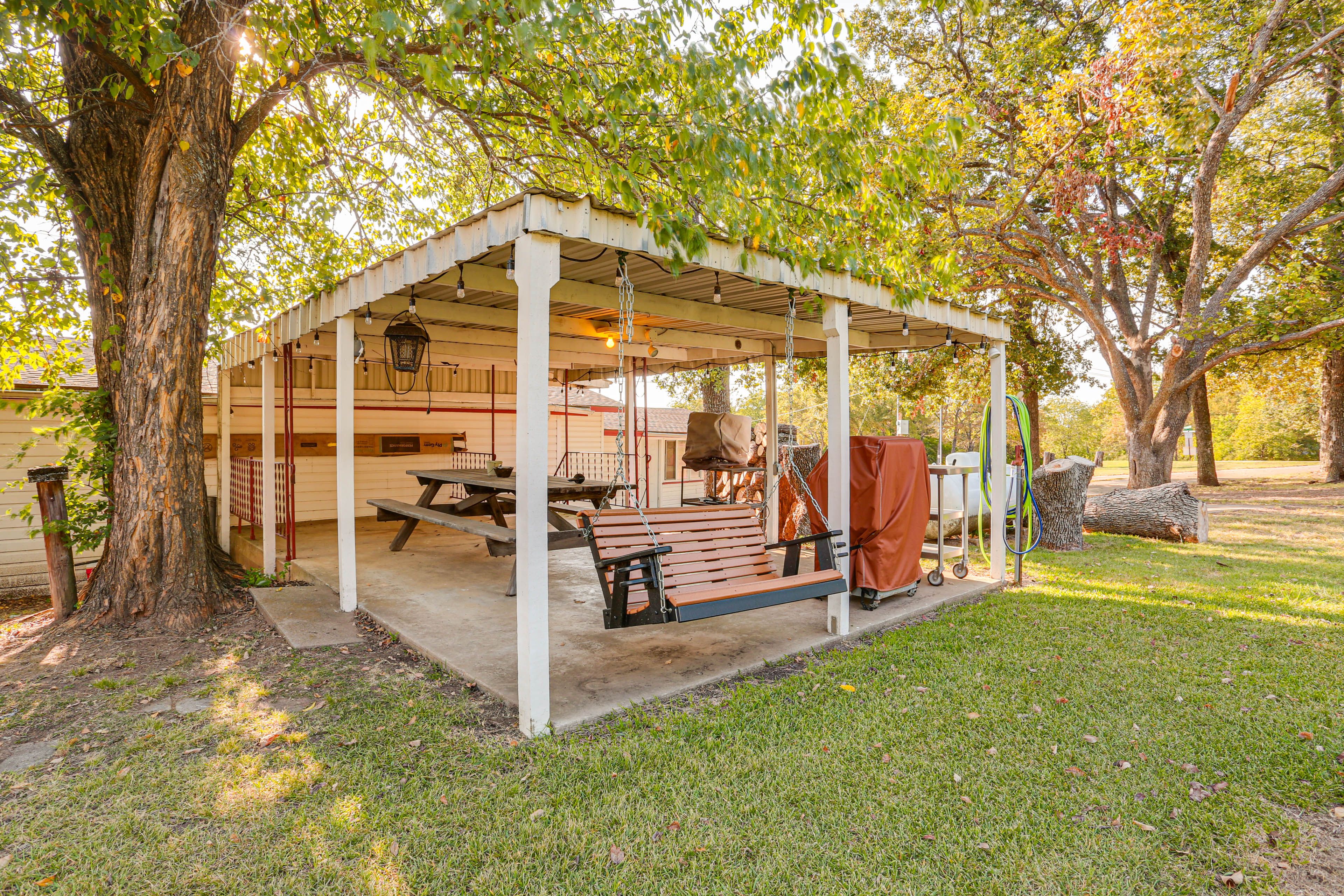 Covered Patio | Spacious Yard | Wood-Burning Fire Pit | Gas Grill