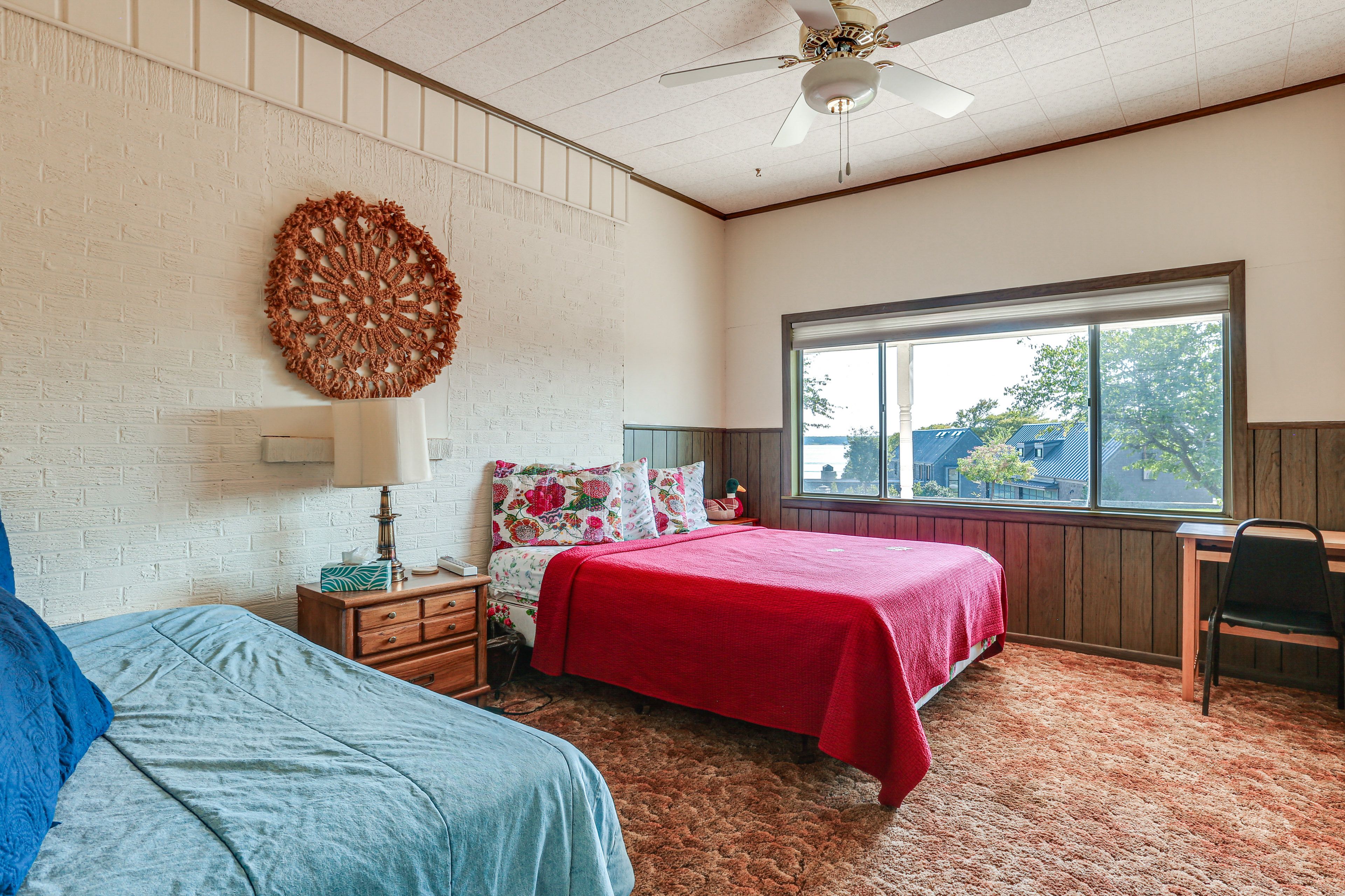 Bedroom 3 | Queen Bed | Twin Bed | Desk