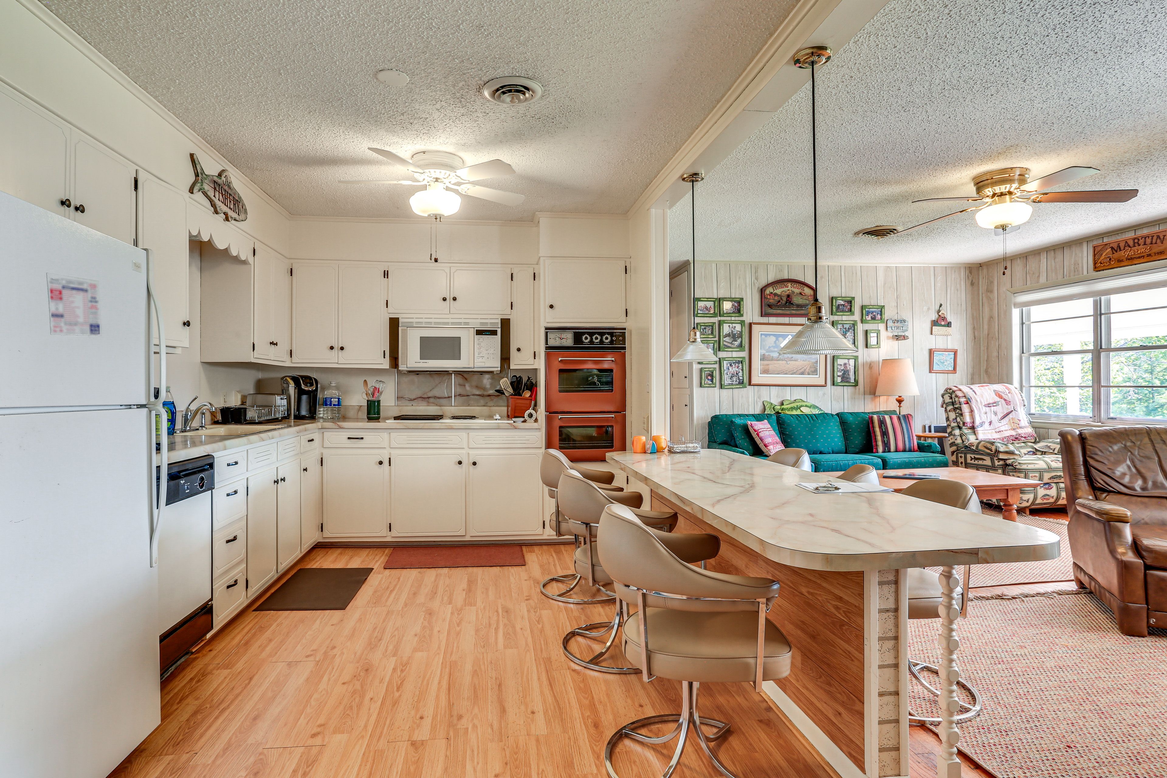 Breakfast Bar