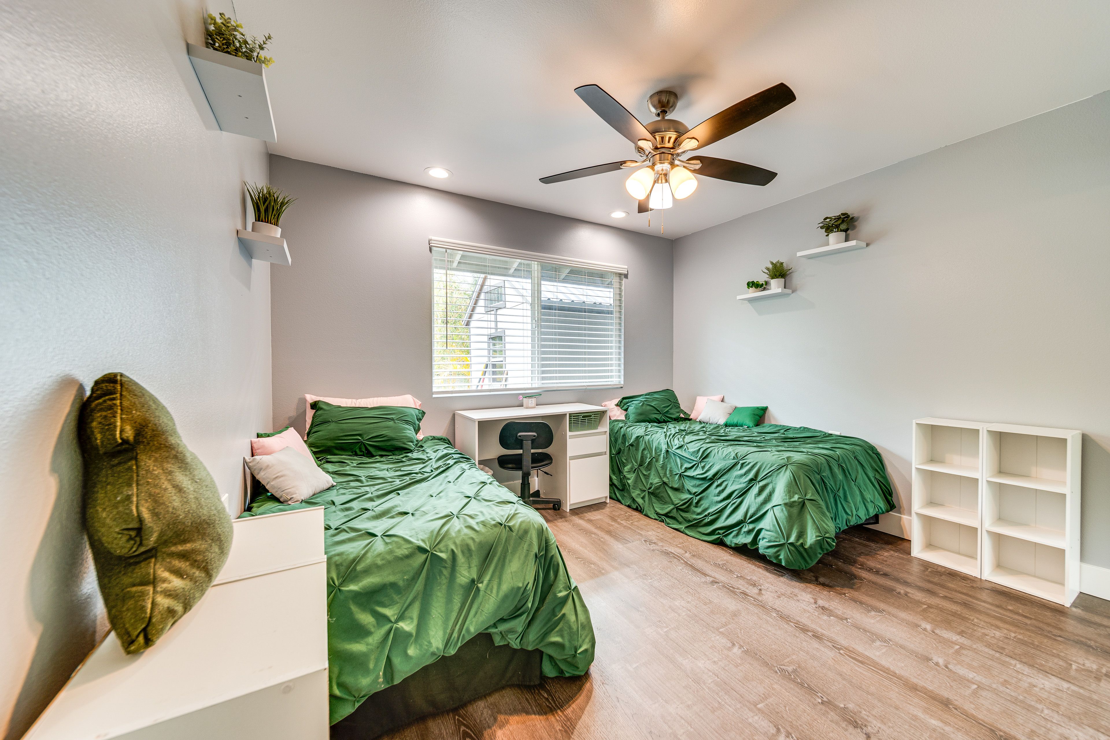 Bedroom 3 | 2 Twin Beds