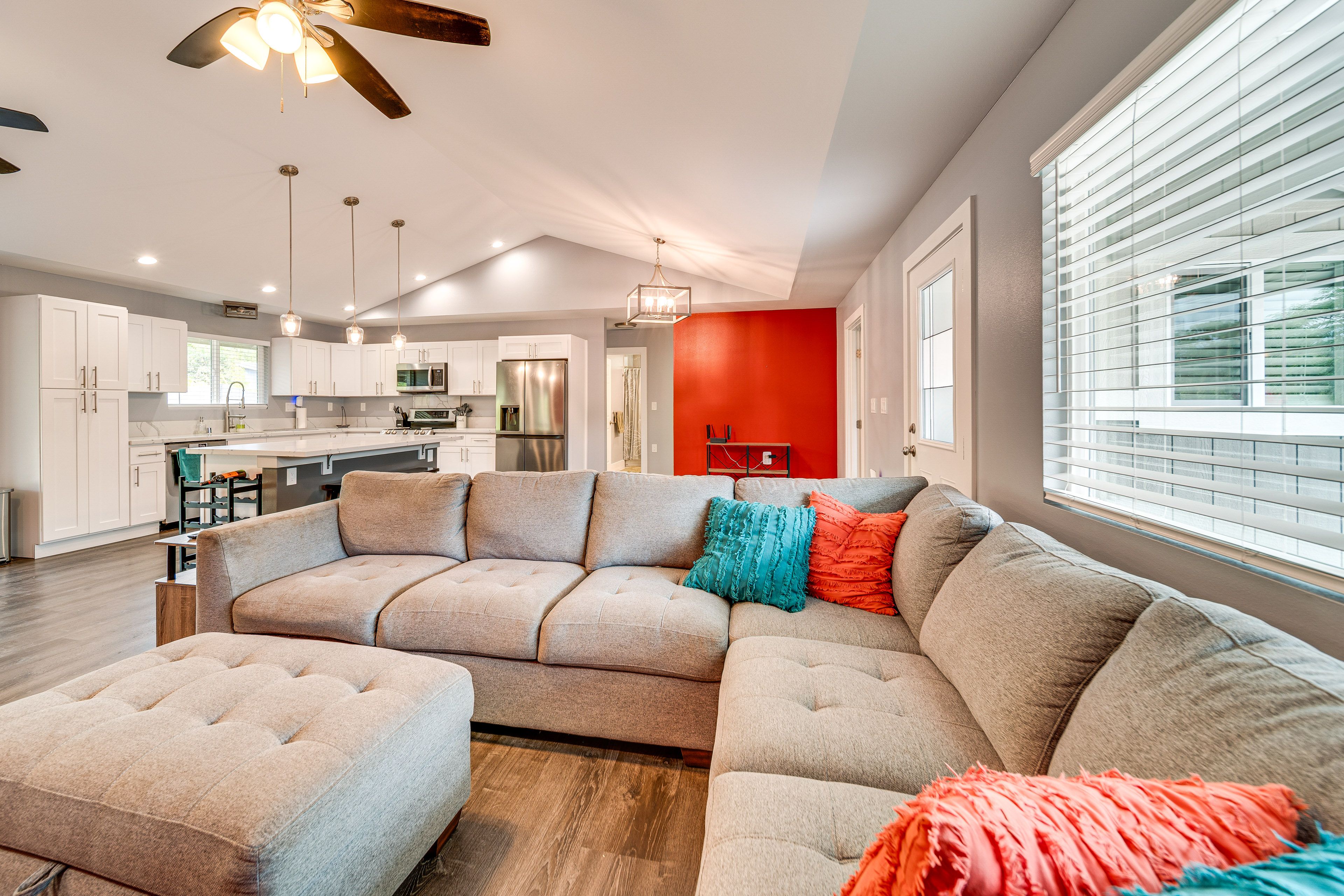 Living Room | Free WiFi
