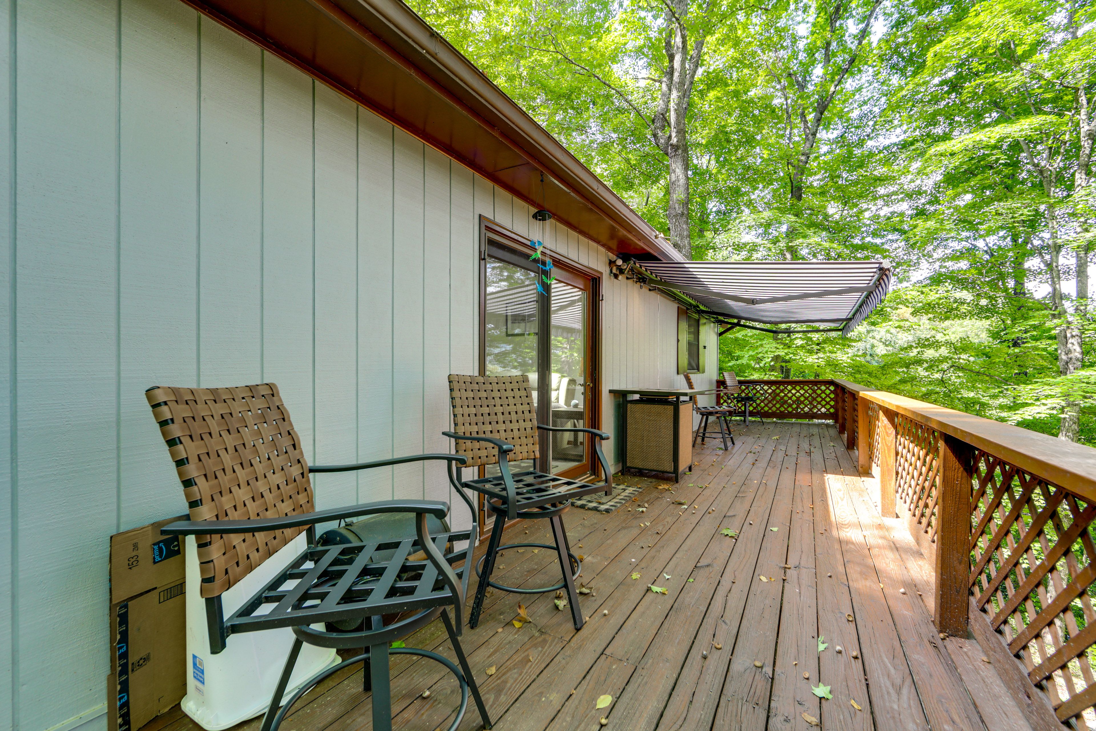 Wraparound Deck