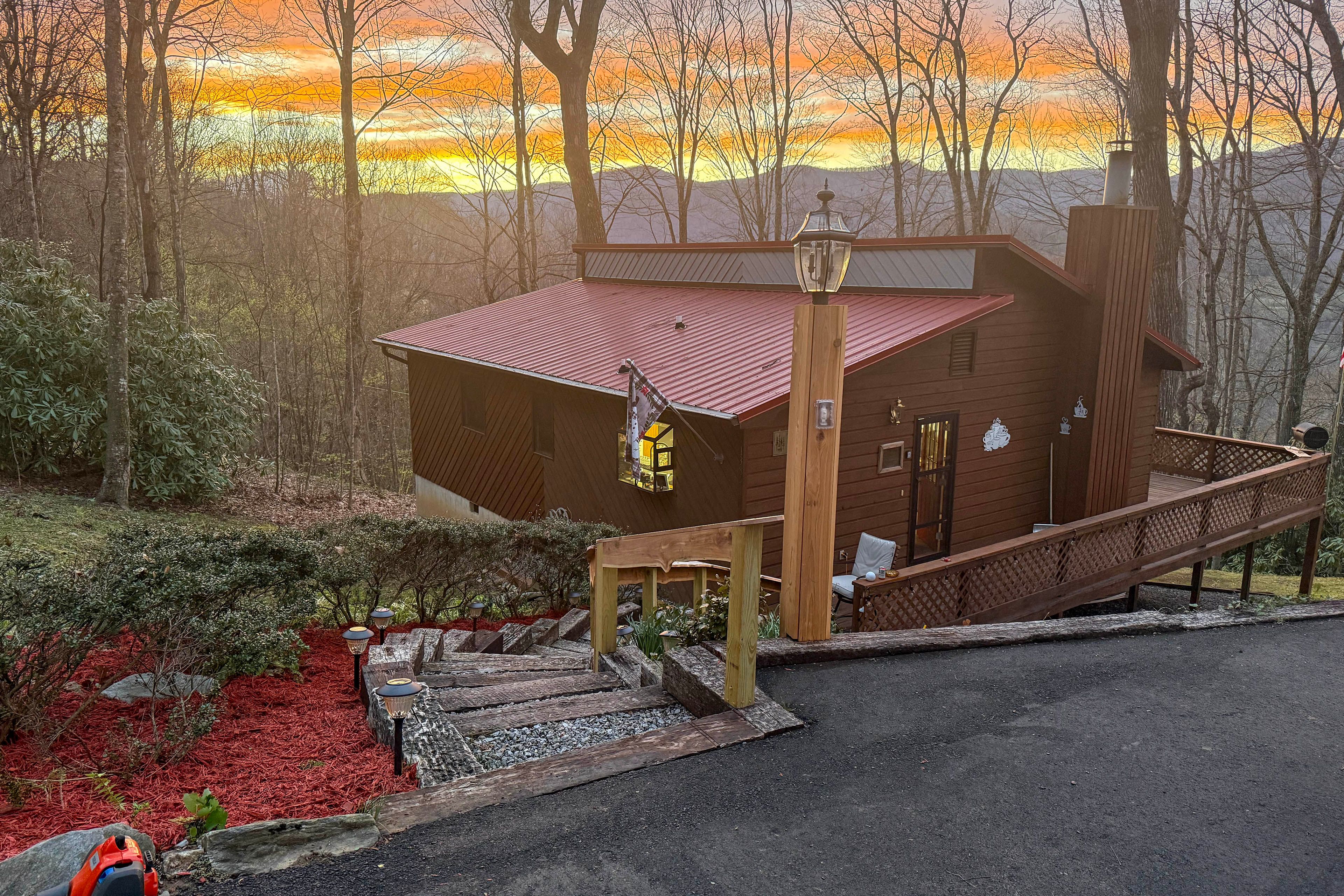 Parking | Driveway (2 Vehicles)