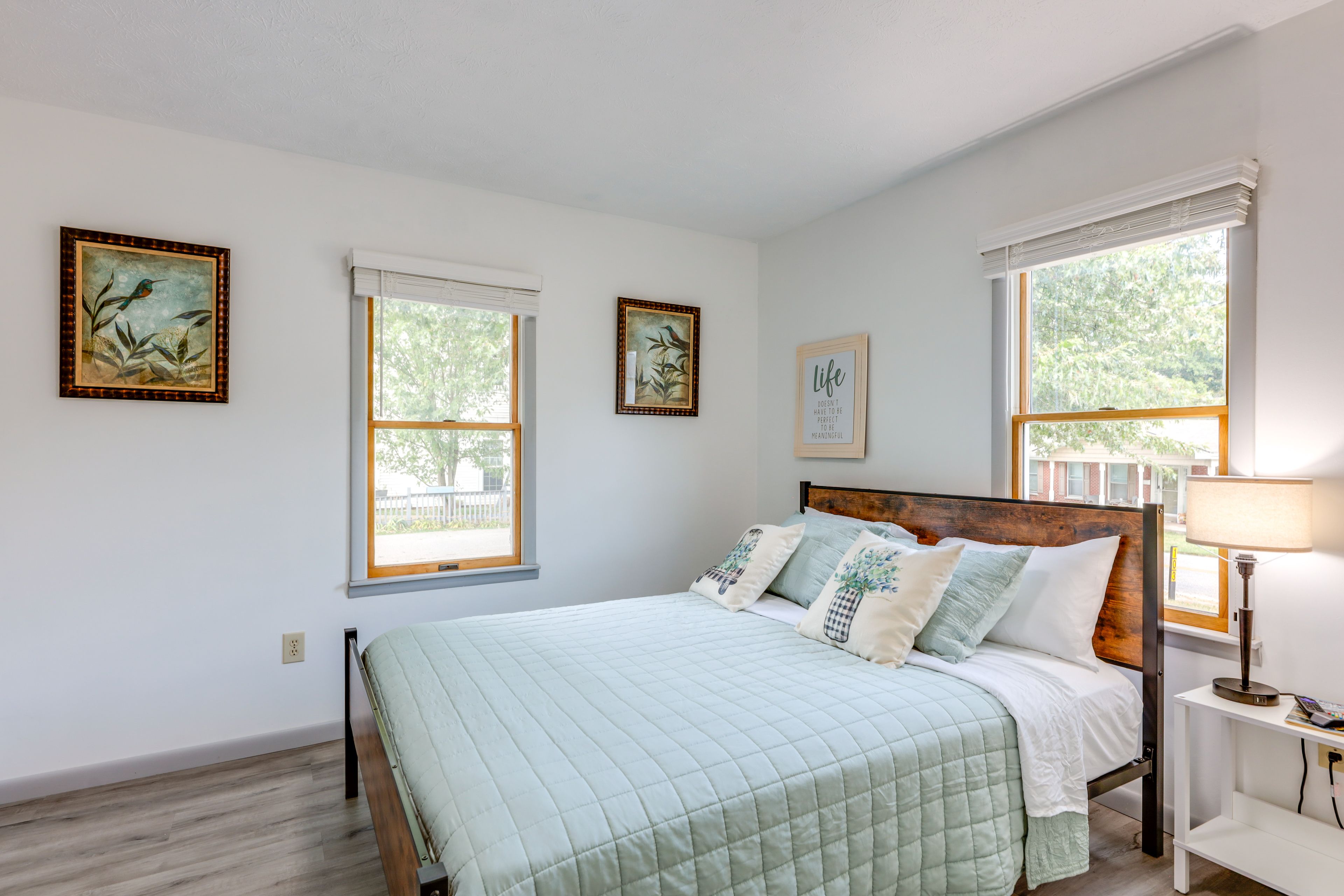 Bedroom 2 | Queen Bed
