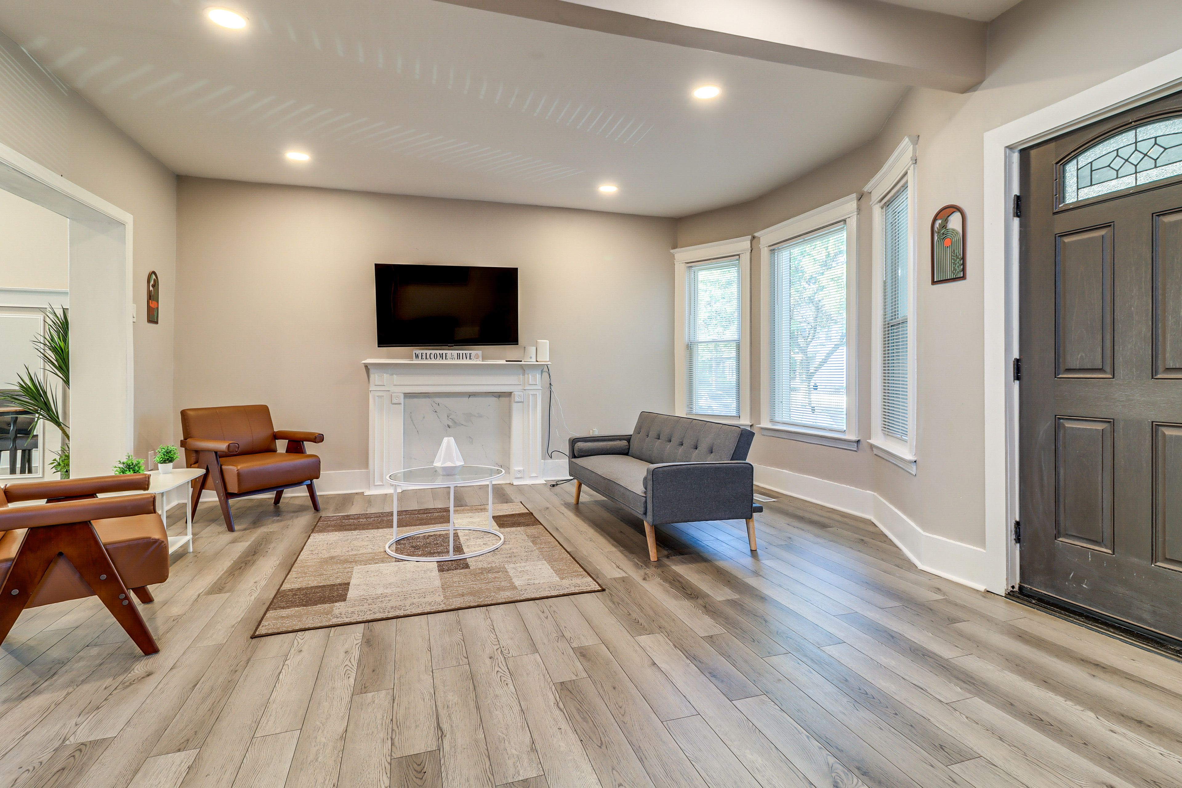 Living Area | TV | 1st Floor