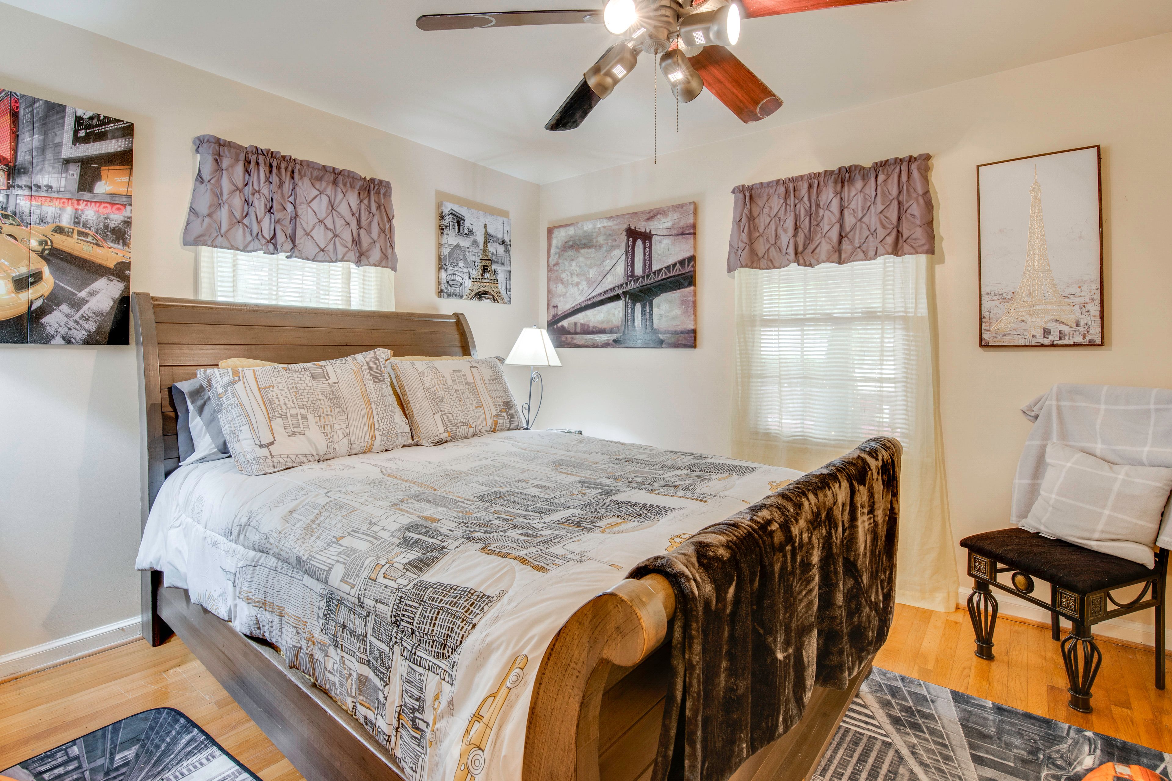 Bedroom 2 | Queen Bed