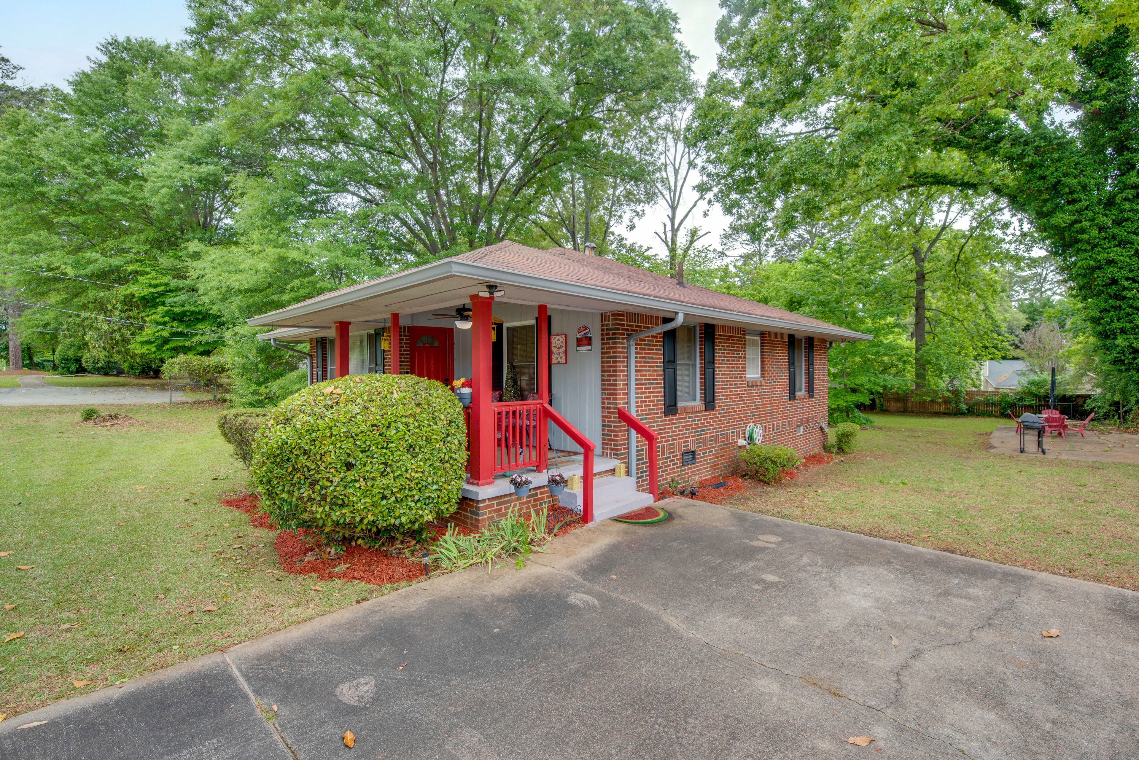 Riverdale Vacation Rental | 2BR | 1BA | 1,200 Sq Ft