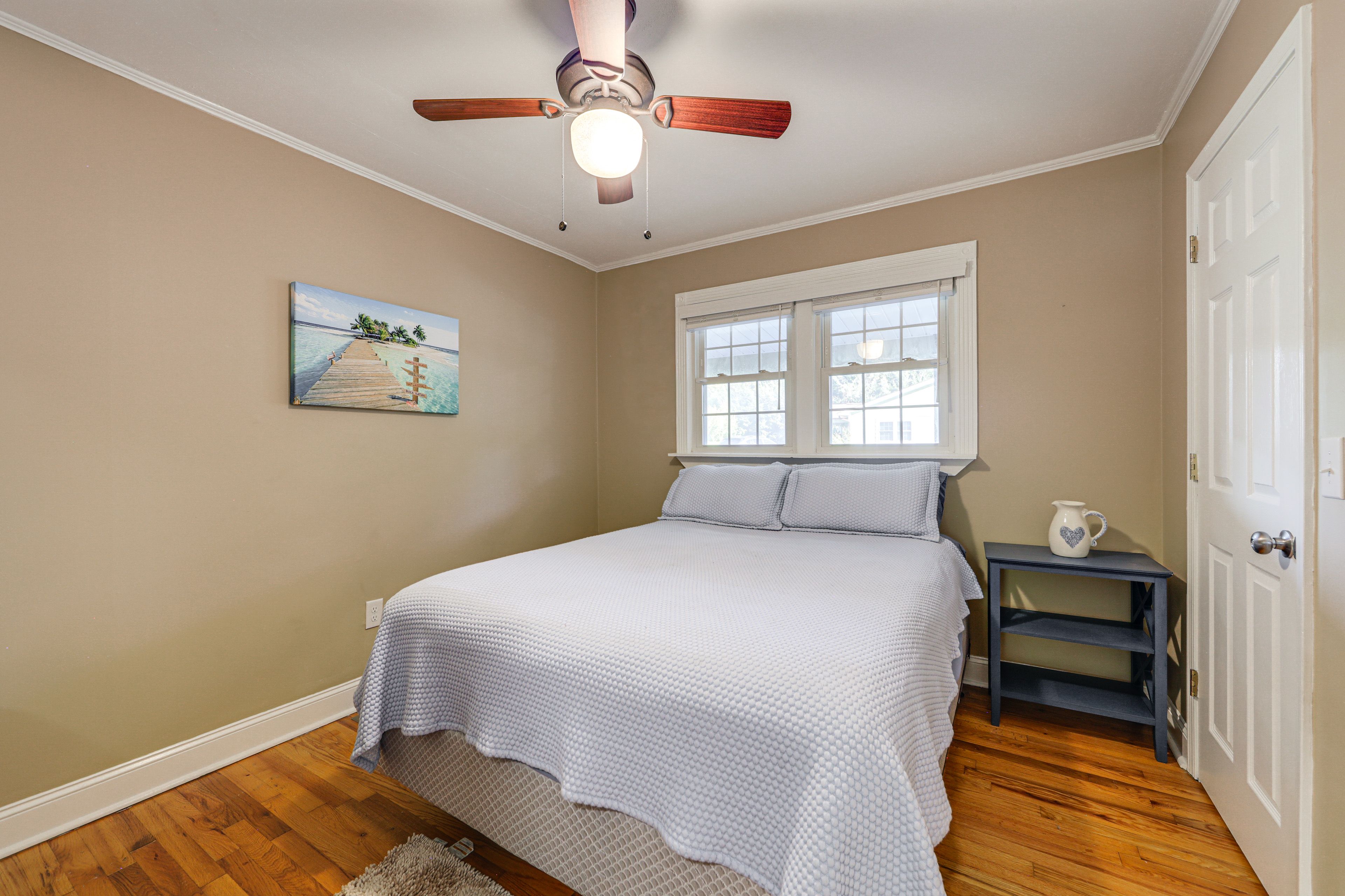 Bedroom 2 | Queen Bed