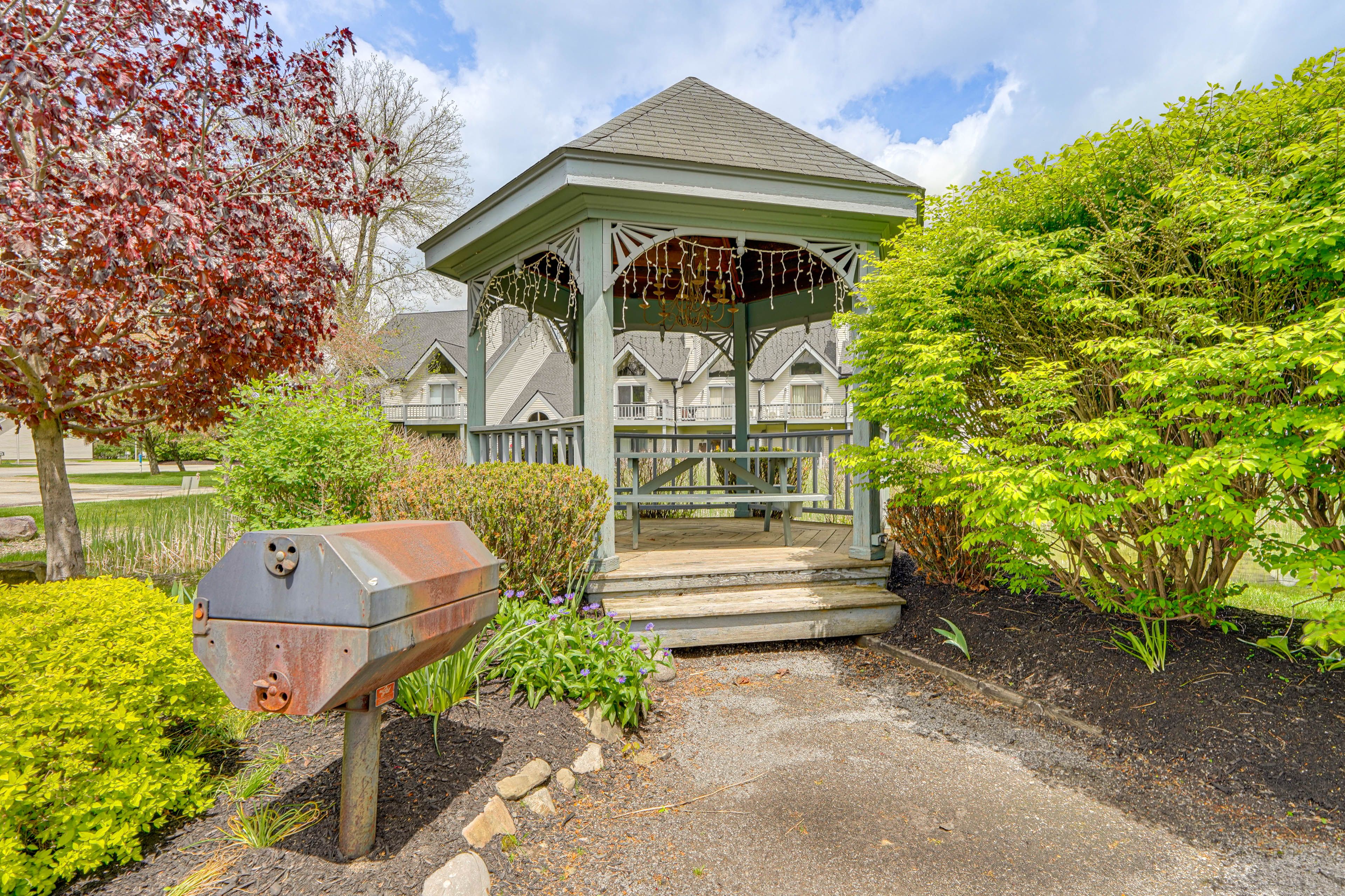 Wildflower Community Grill & Gazebo