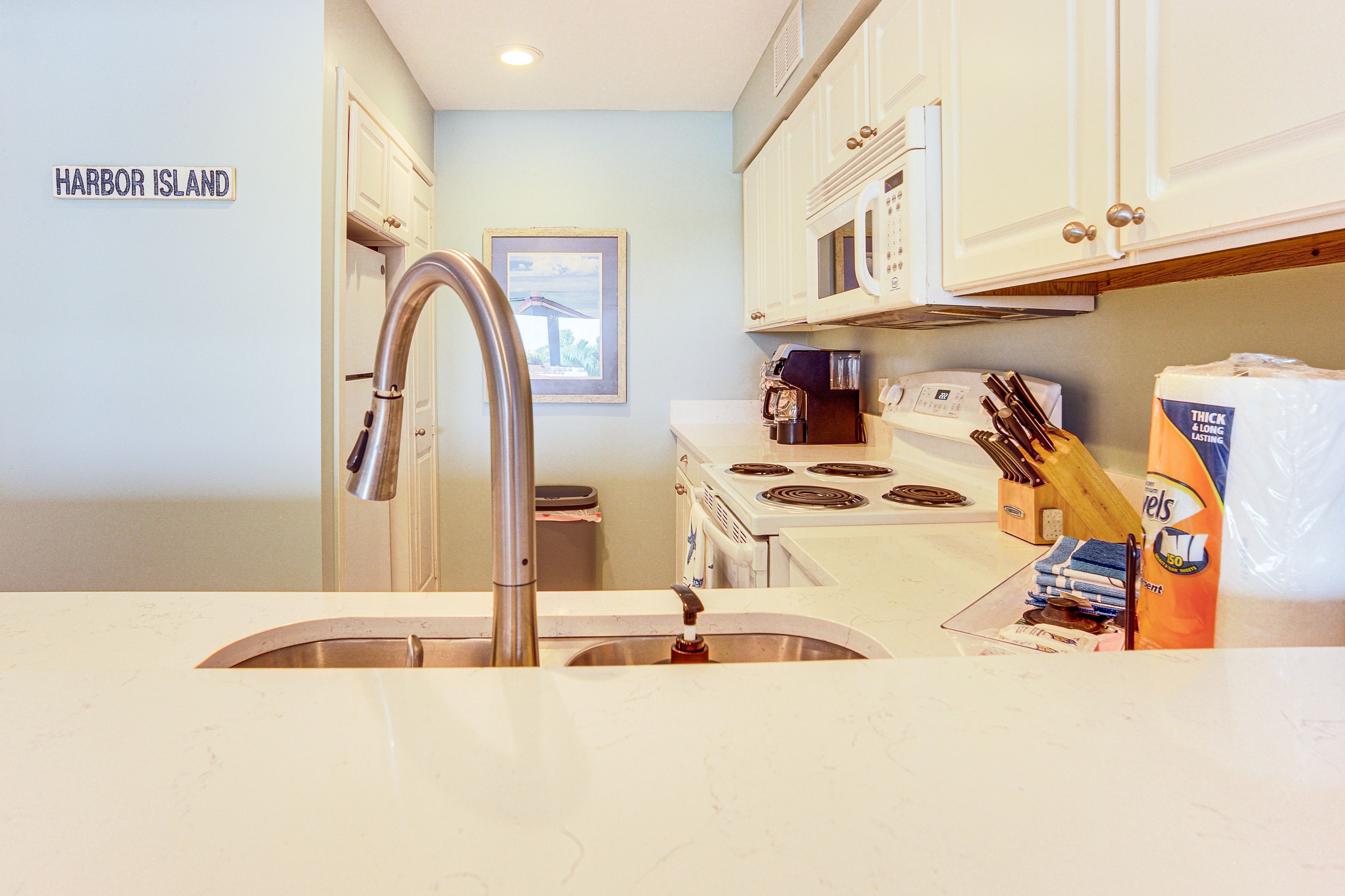 Kitchen | Cooking Basics | Dual Drip/Pod Coffee Maker