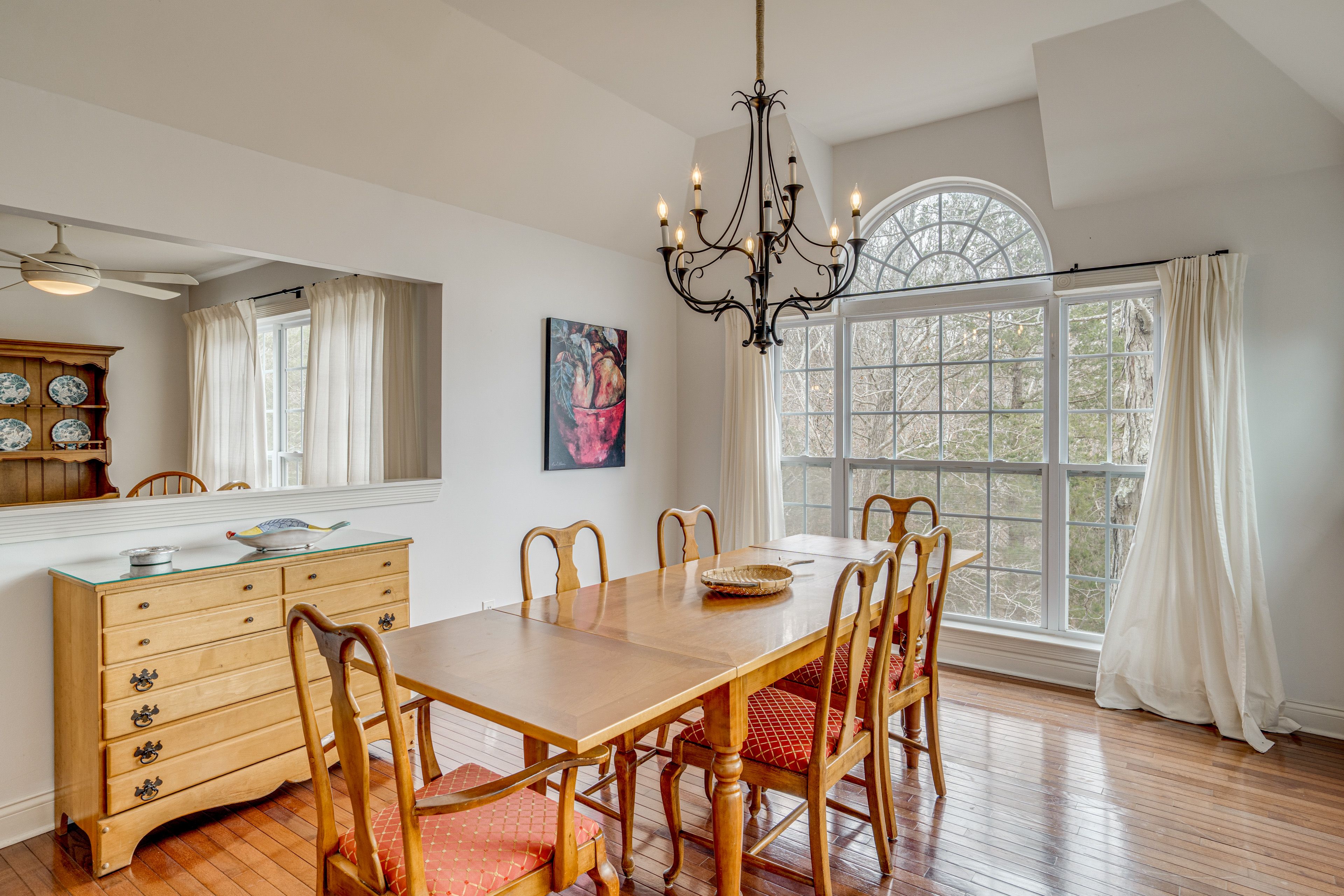 Dining Table | Main Level