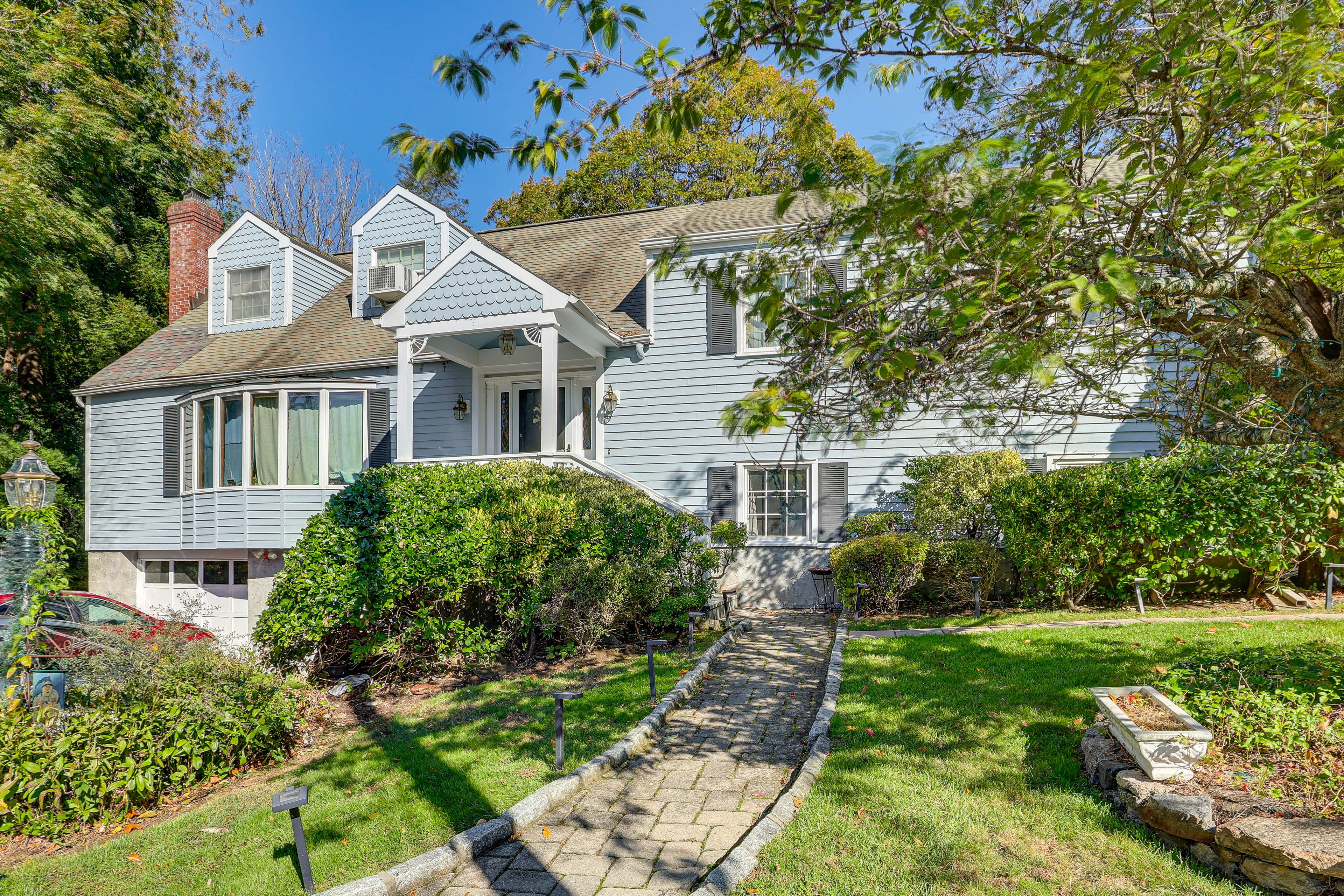 Greenwich Vacation Rental | 1BR | 1BA | 600 Sq Ft | Step-Free Entry