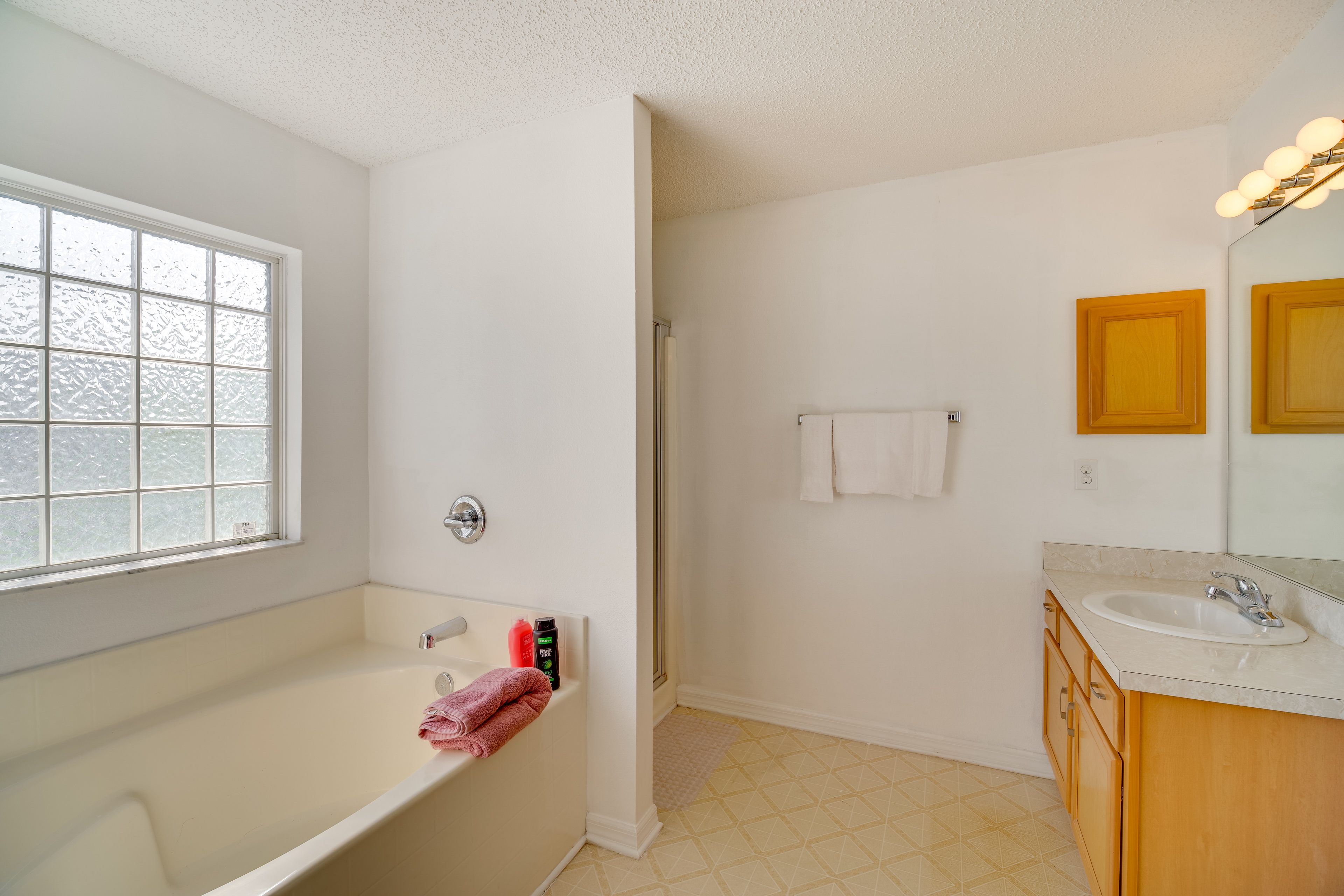 Bathroom | Towels Provided