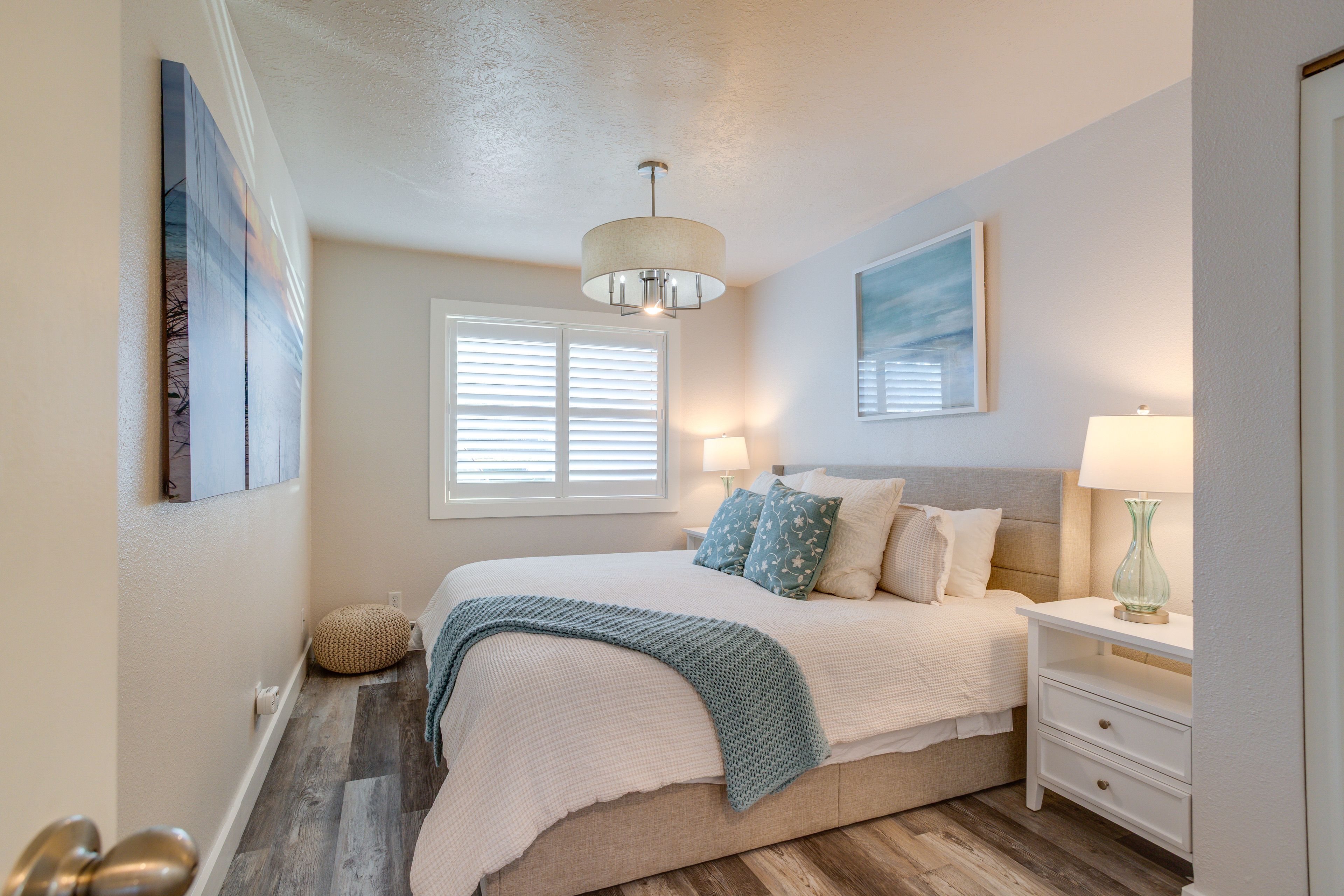 Bedroom | King Bed | En-Suite Bathroom