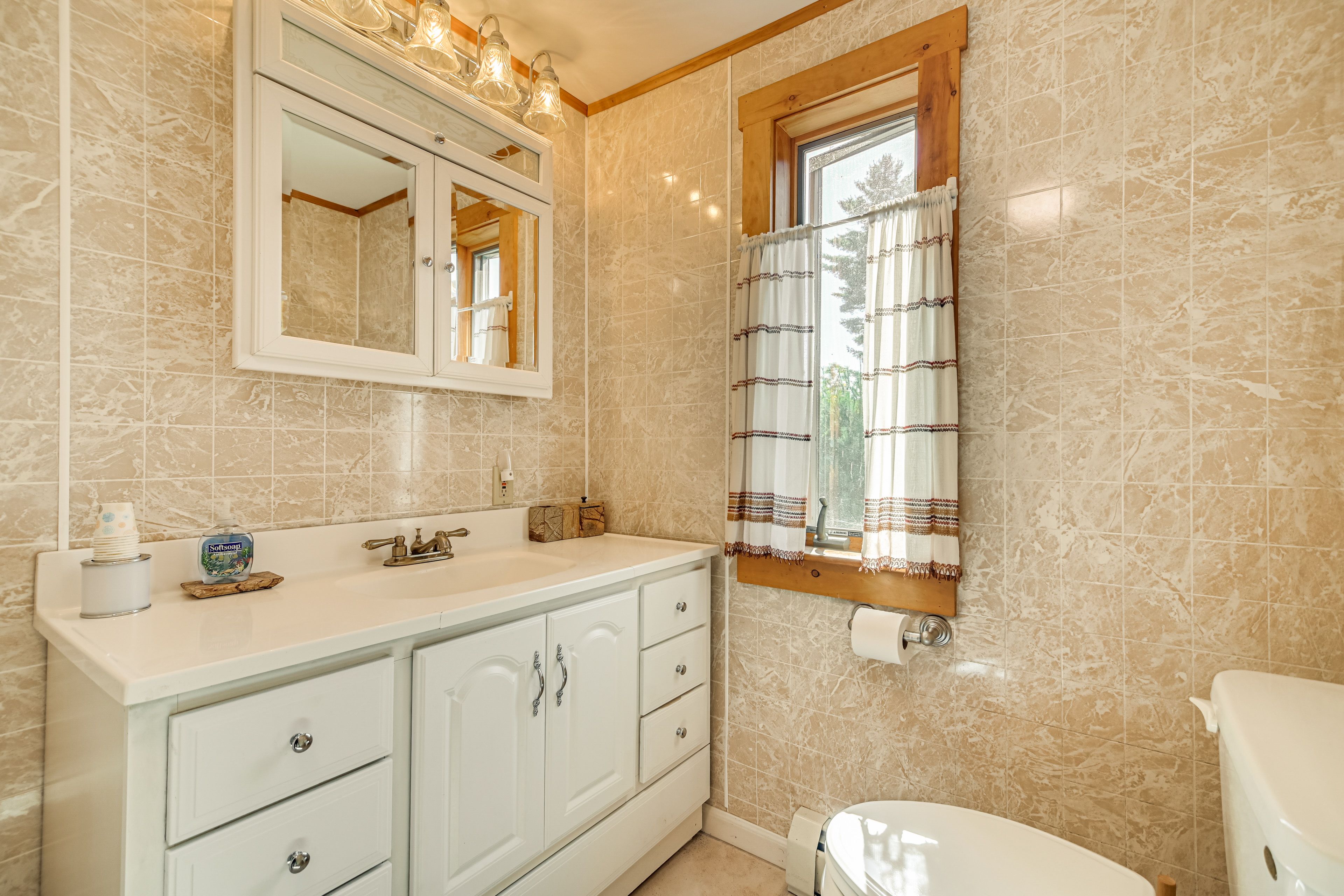 Bathroom | Towels Provided | 1st Floor