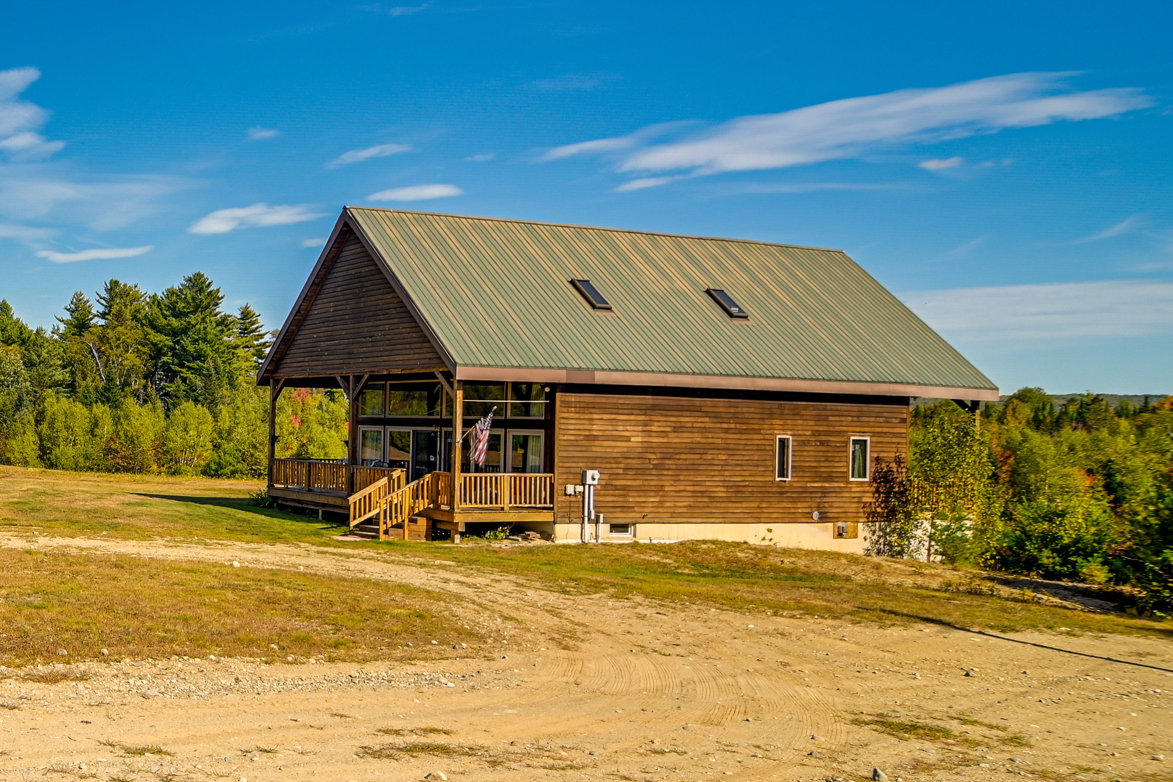 Exterior | Unpaved Driveway (Ample Parking) | Trailer Parking Allowed