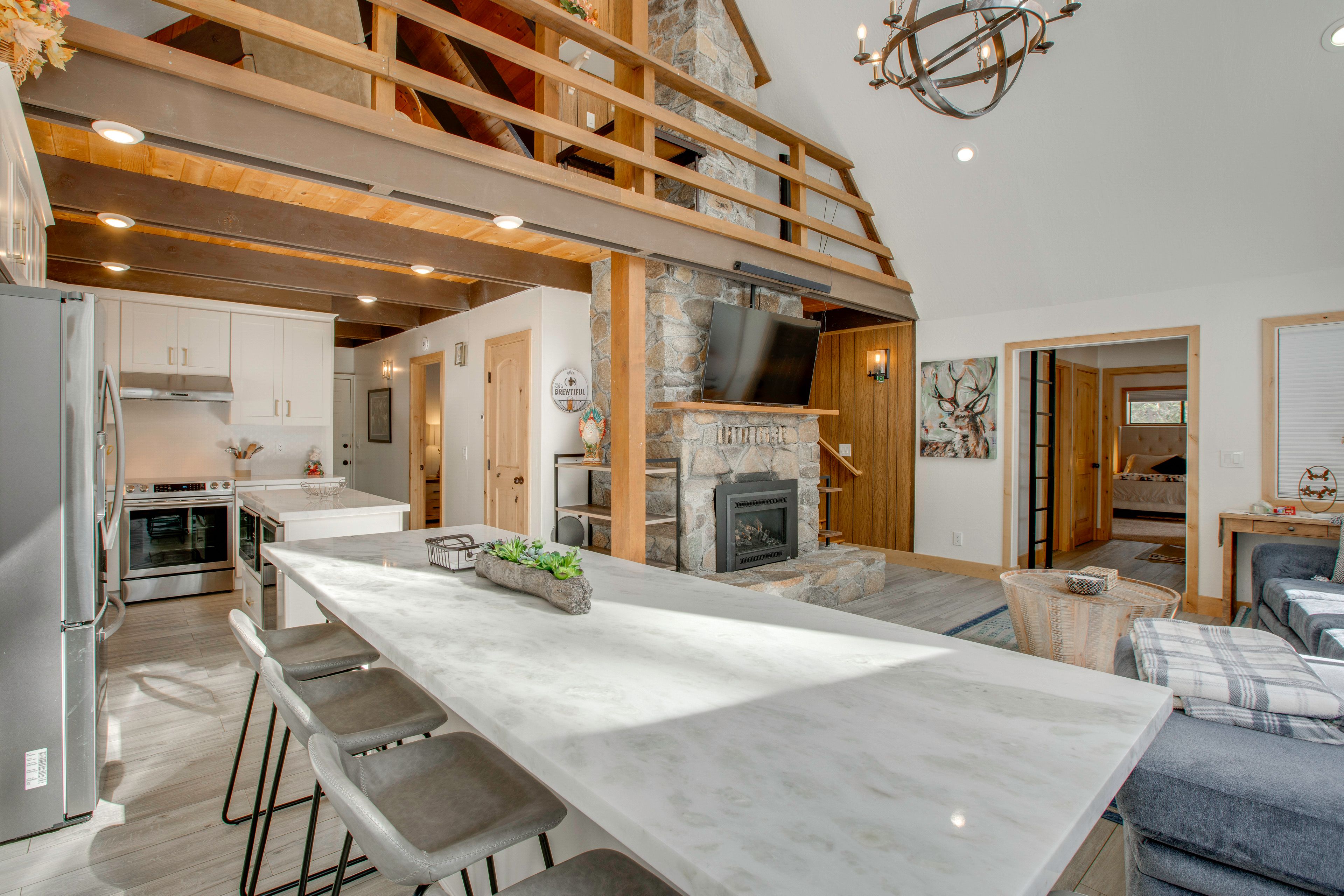 Dining Area | 1st Floor