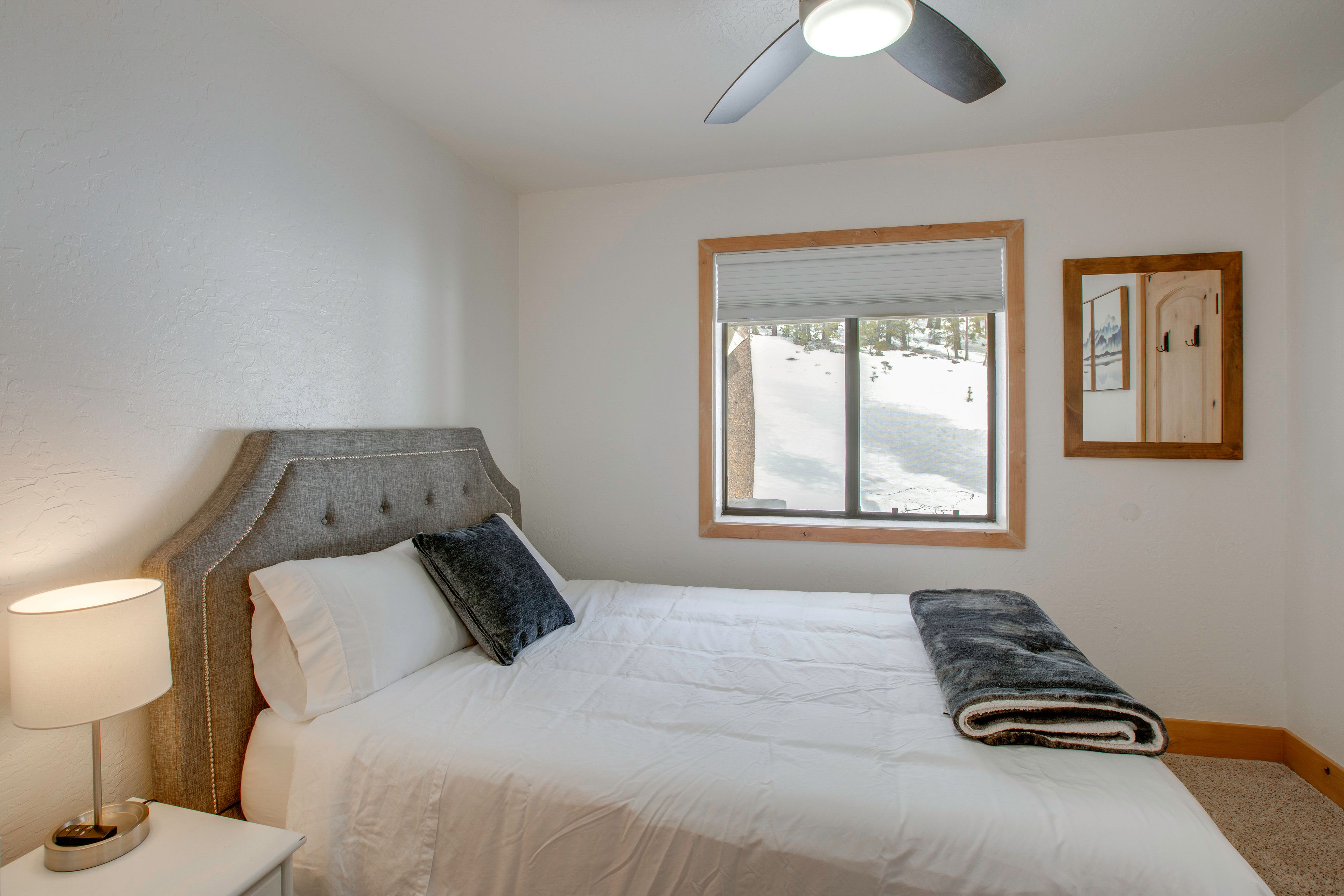 Bedroom 2 | Queen Bed | 1st Floor