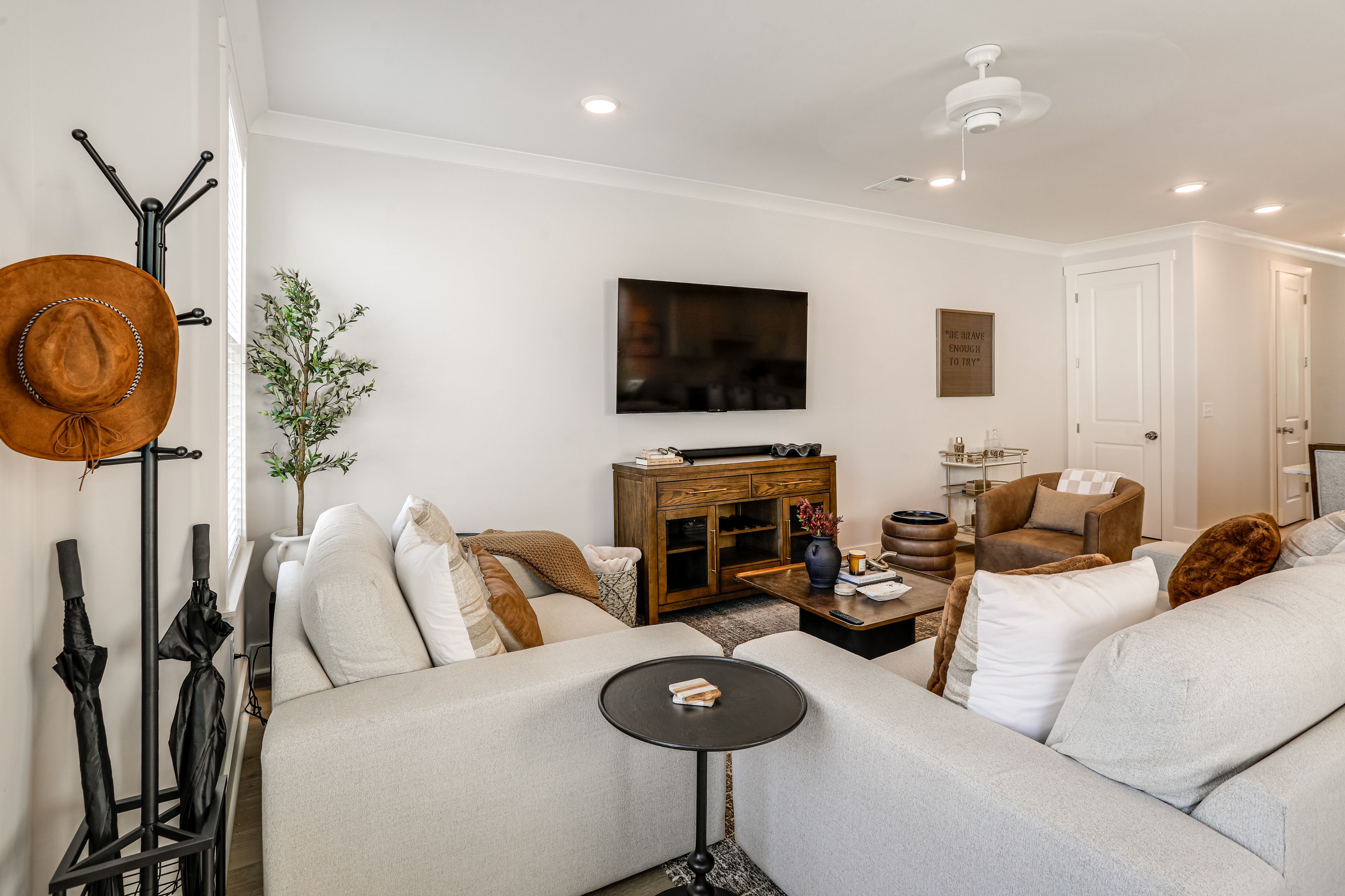 Oxford Vacation Rental | 3BR | 3.5BA | Stairs Required | 2,200 Sq Ft