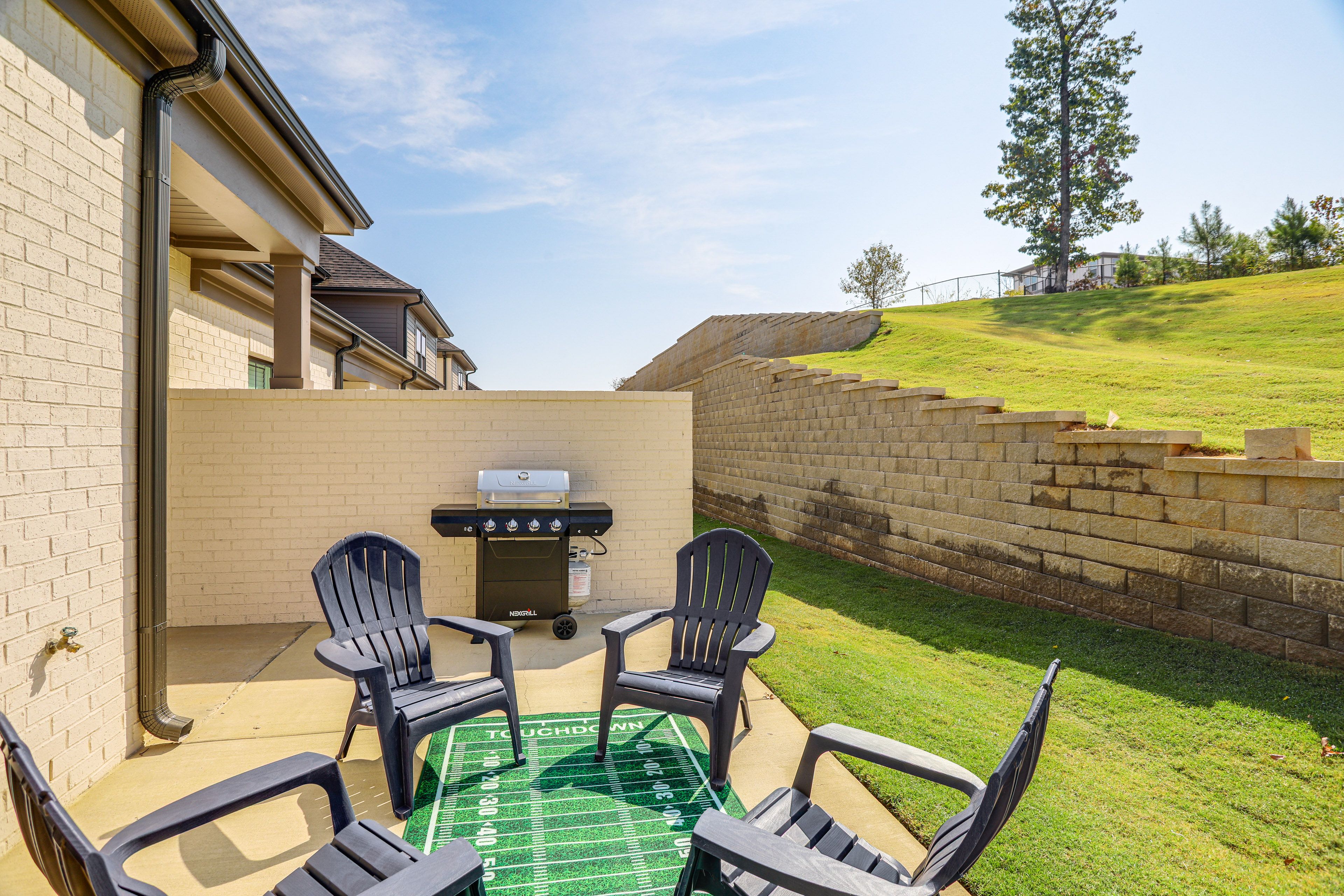 Private Patio | Gas Grill | Seating