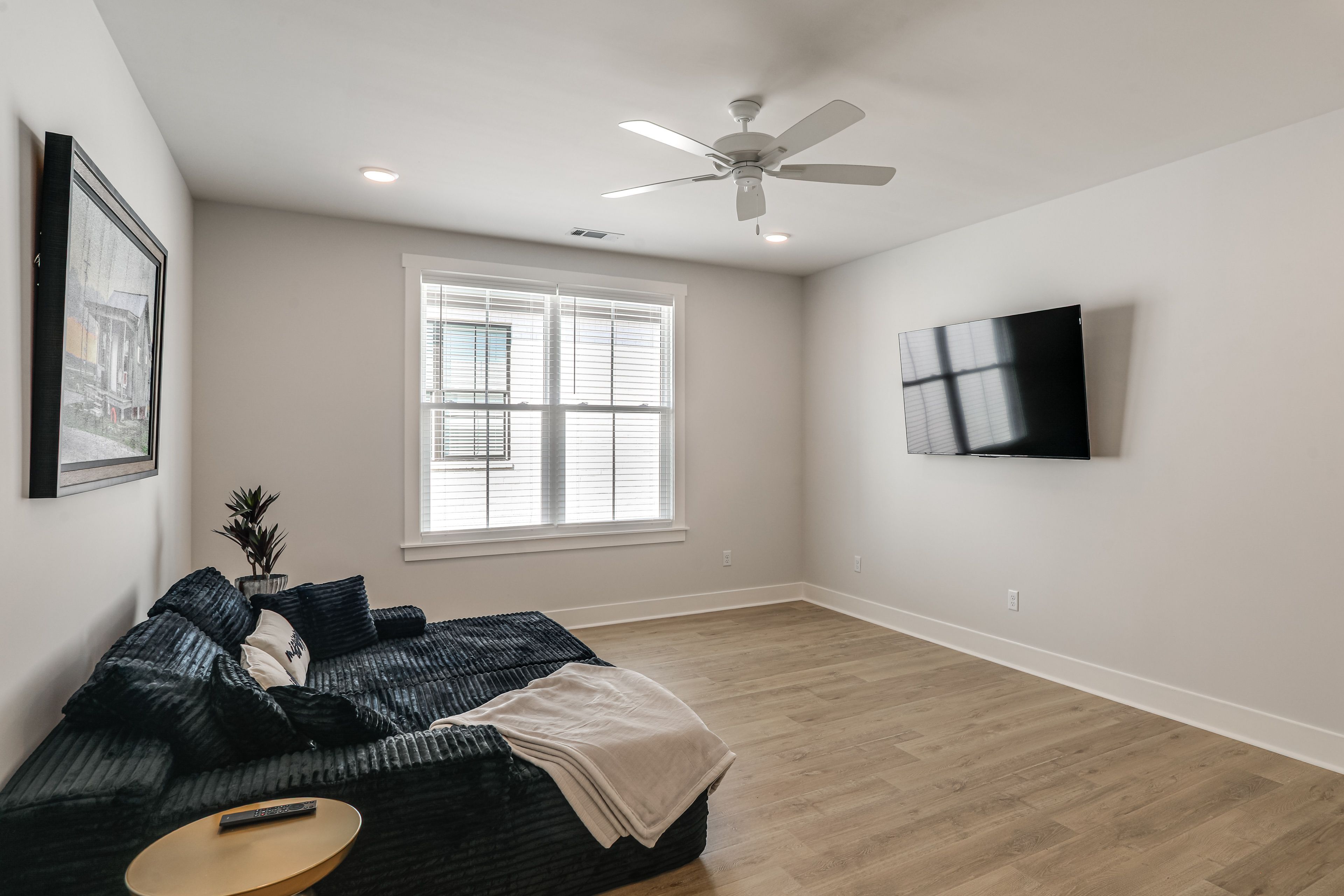 Living Room | 2nd Floor