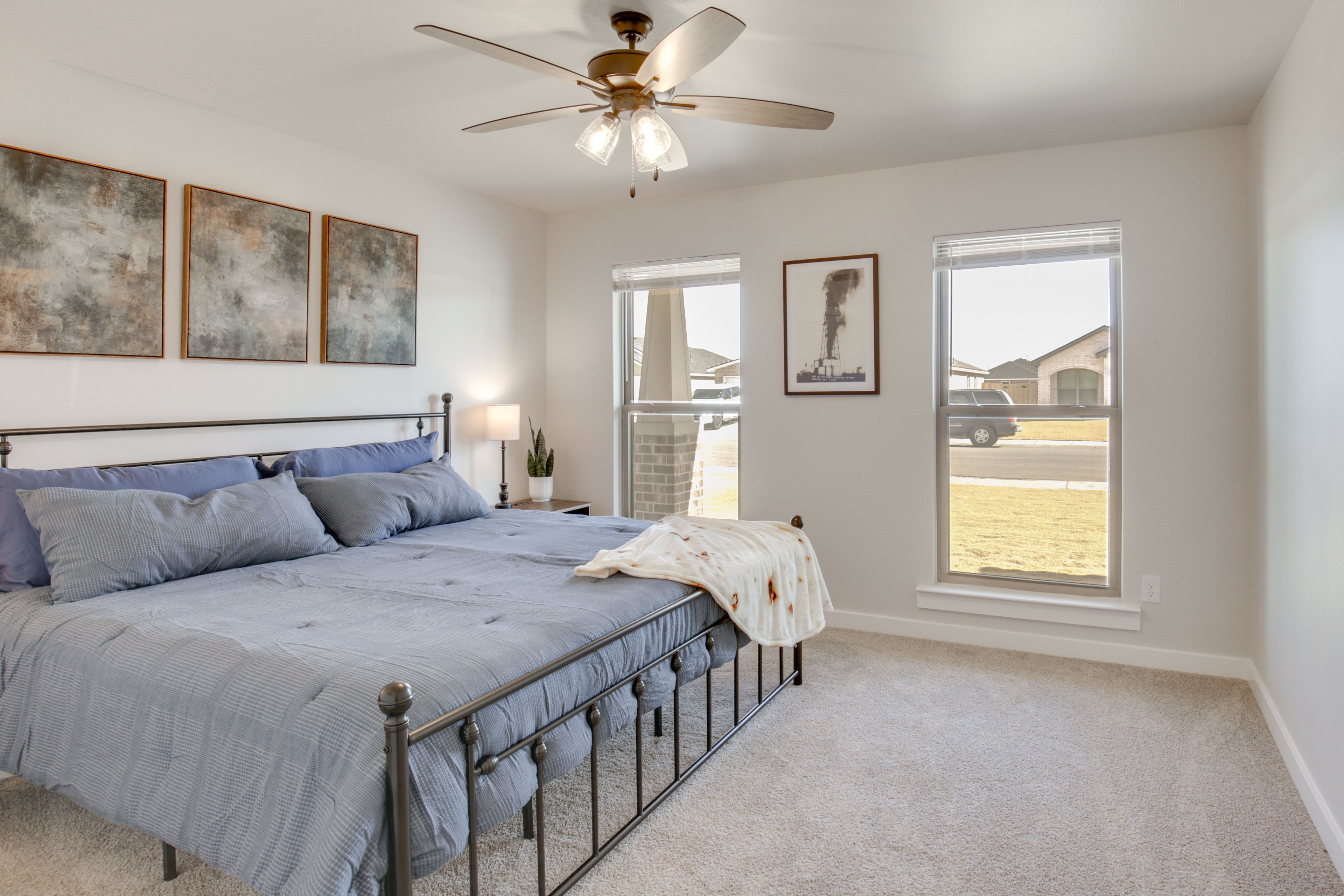 Bedroom 2 | King Bed