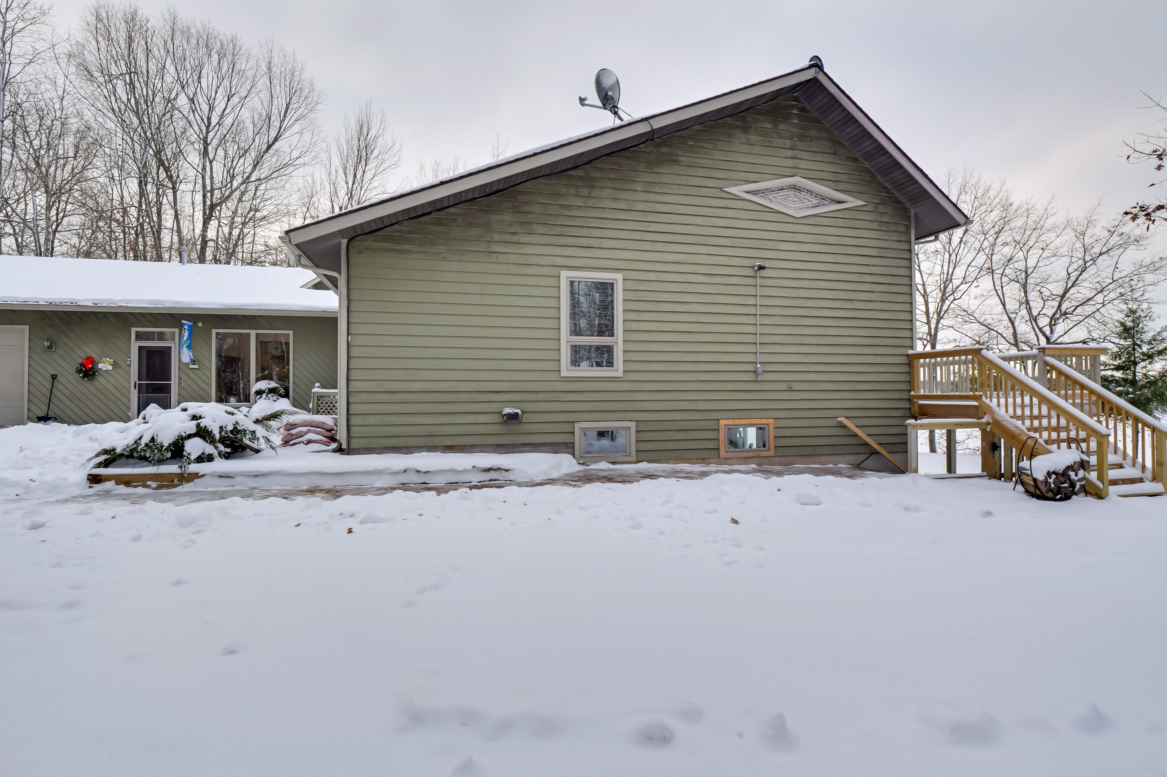 Parking | Driveway (2 Vehicles)