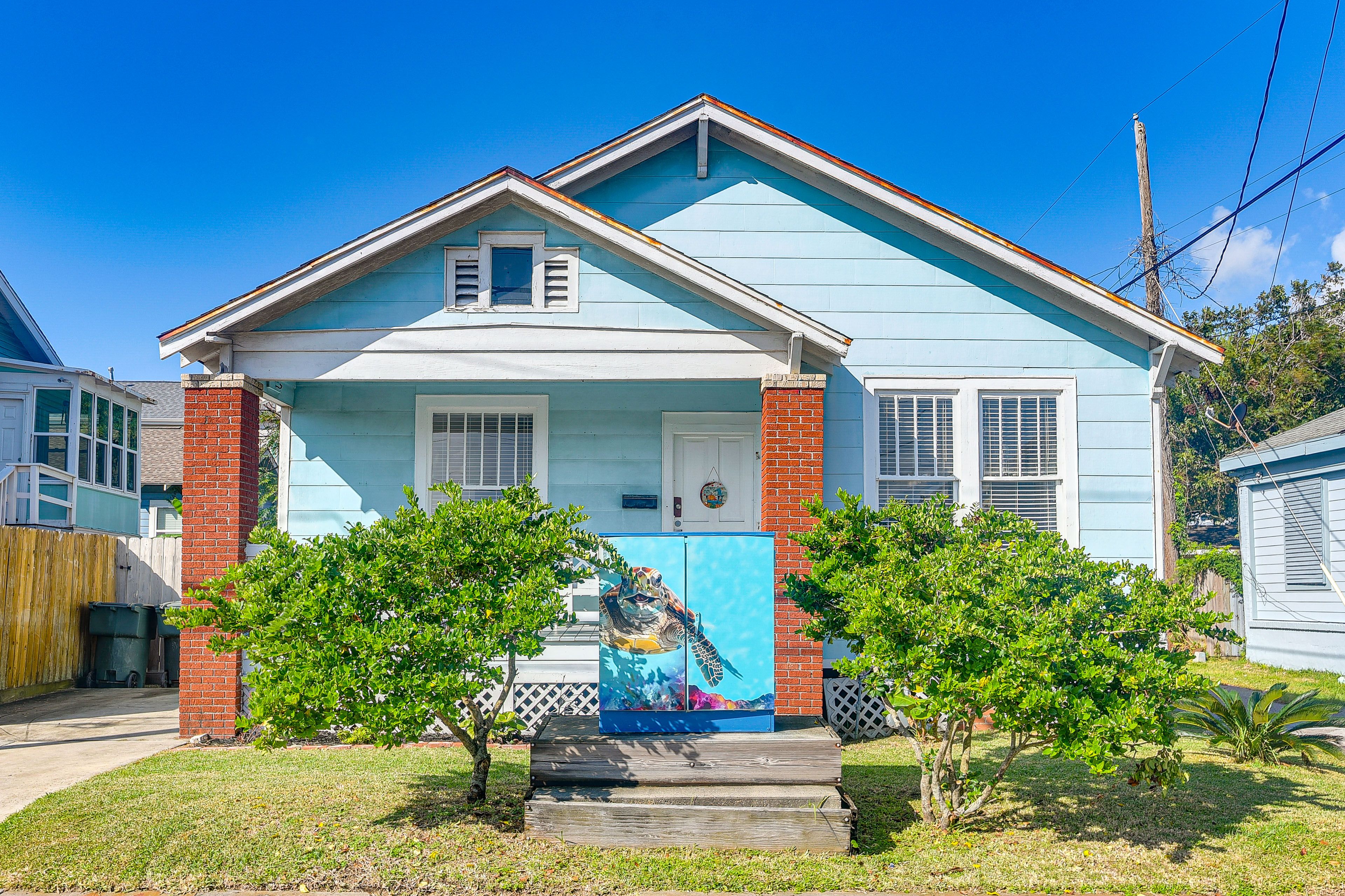 Property Exterior | Single-Story Home