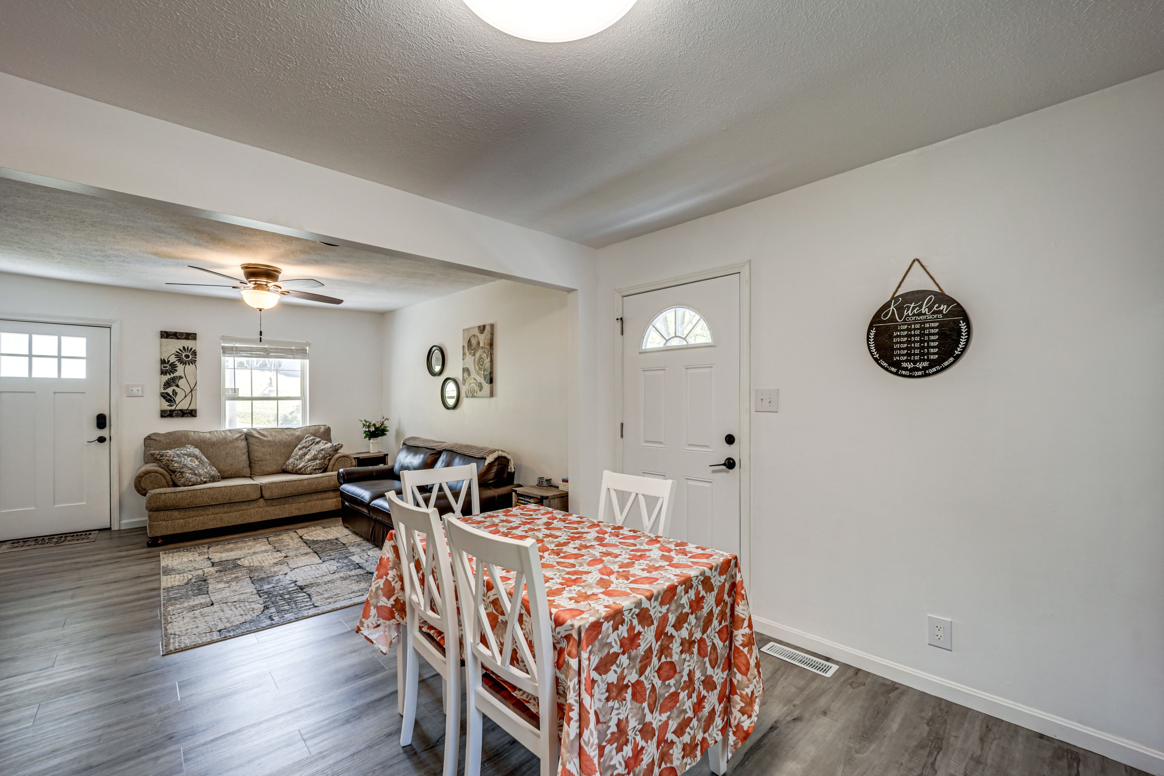 Dining Area | Dishware & Flatware