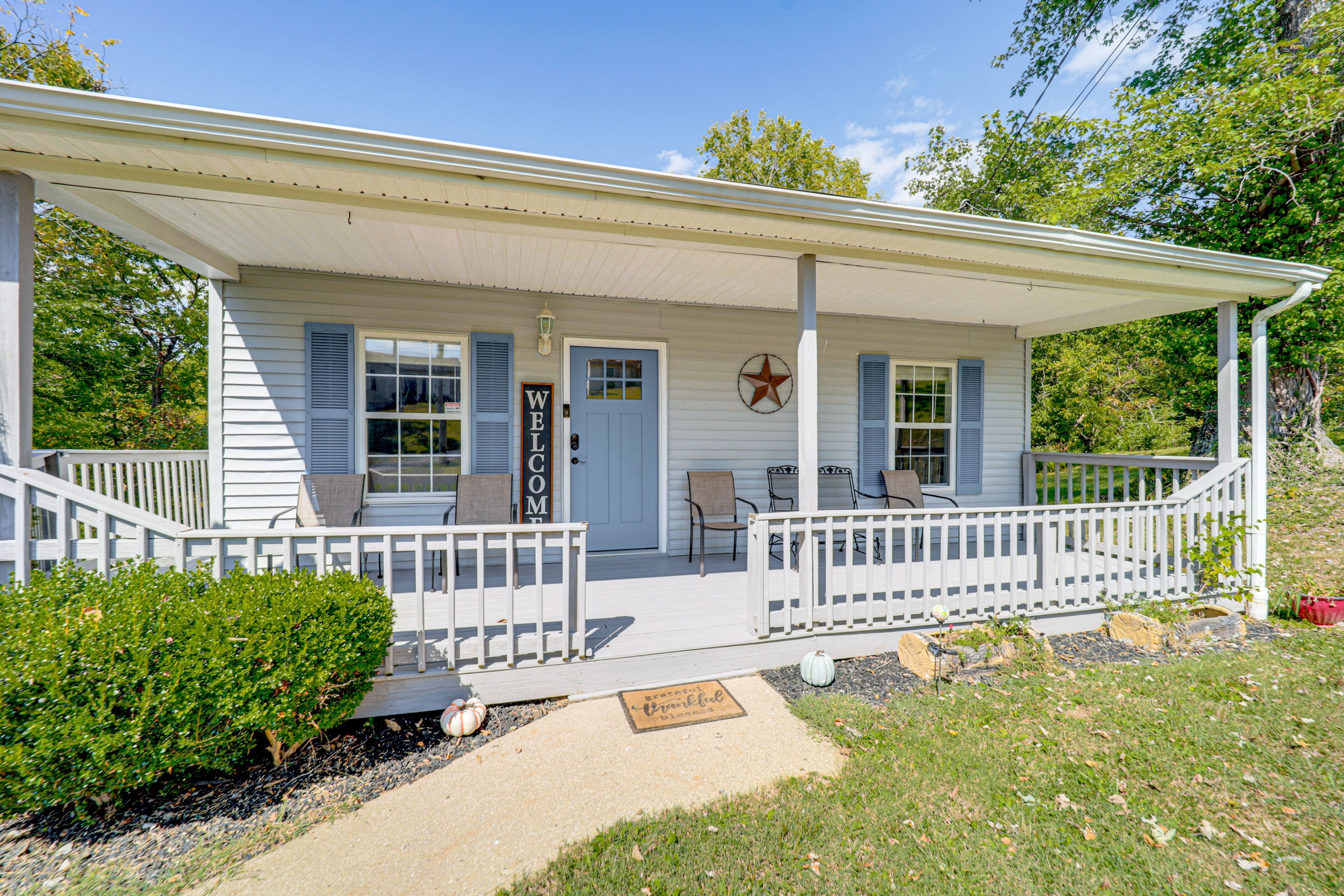 Exterior | Front Porch