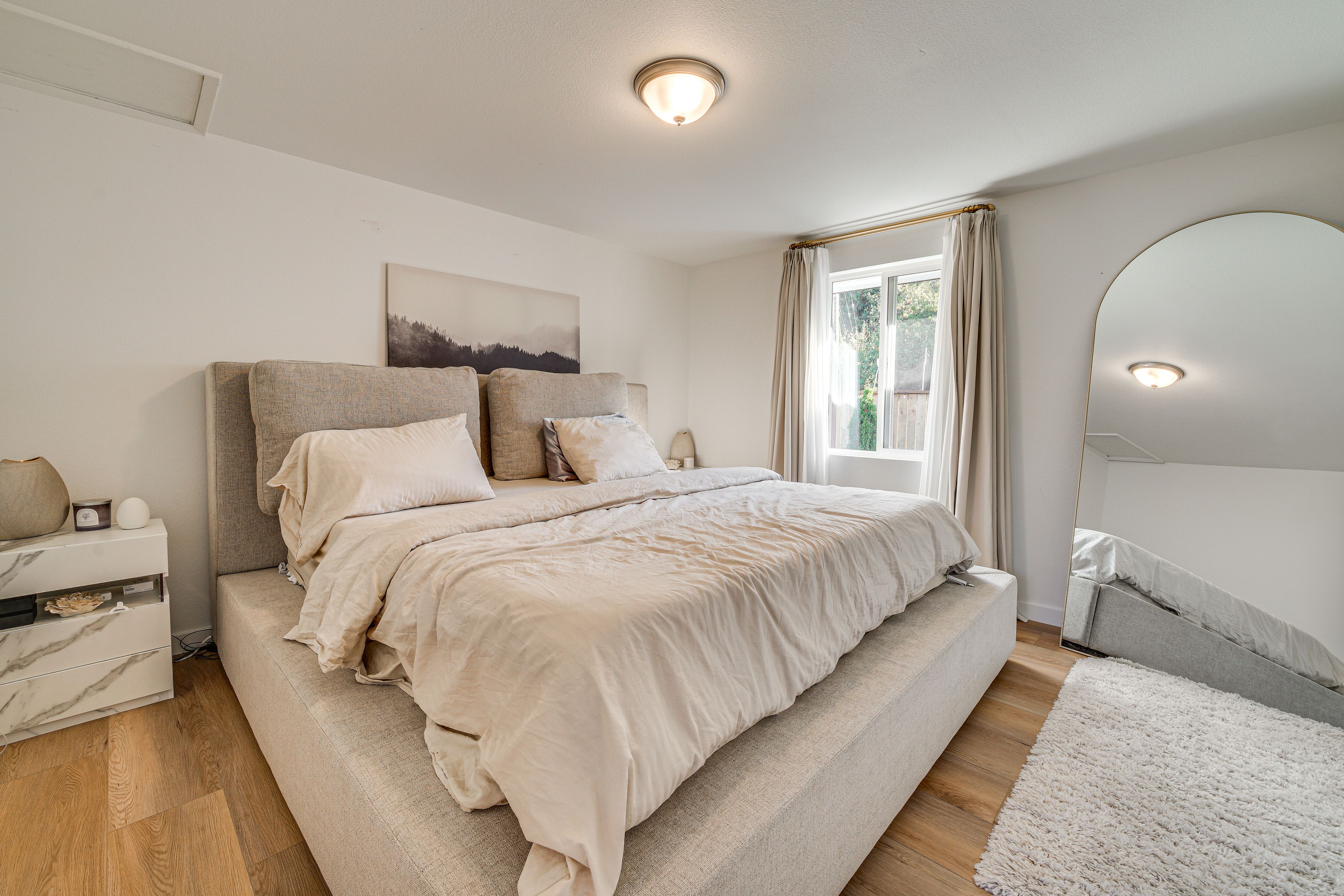 Bedroom 1 | King Bed