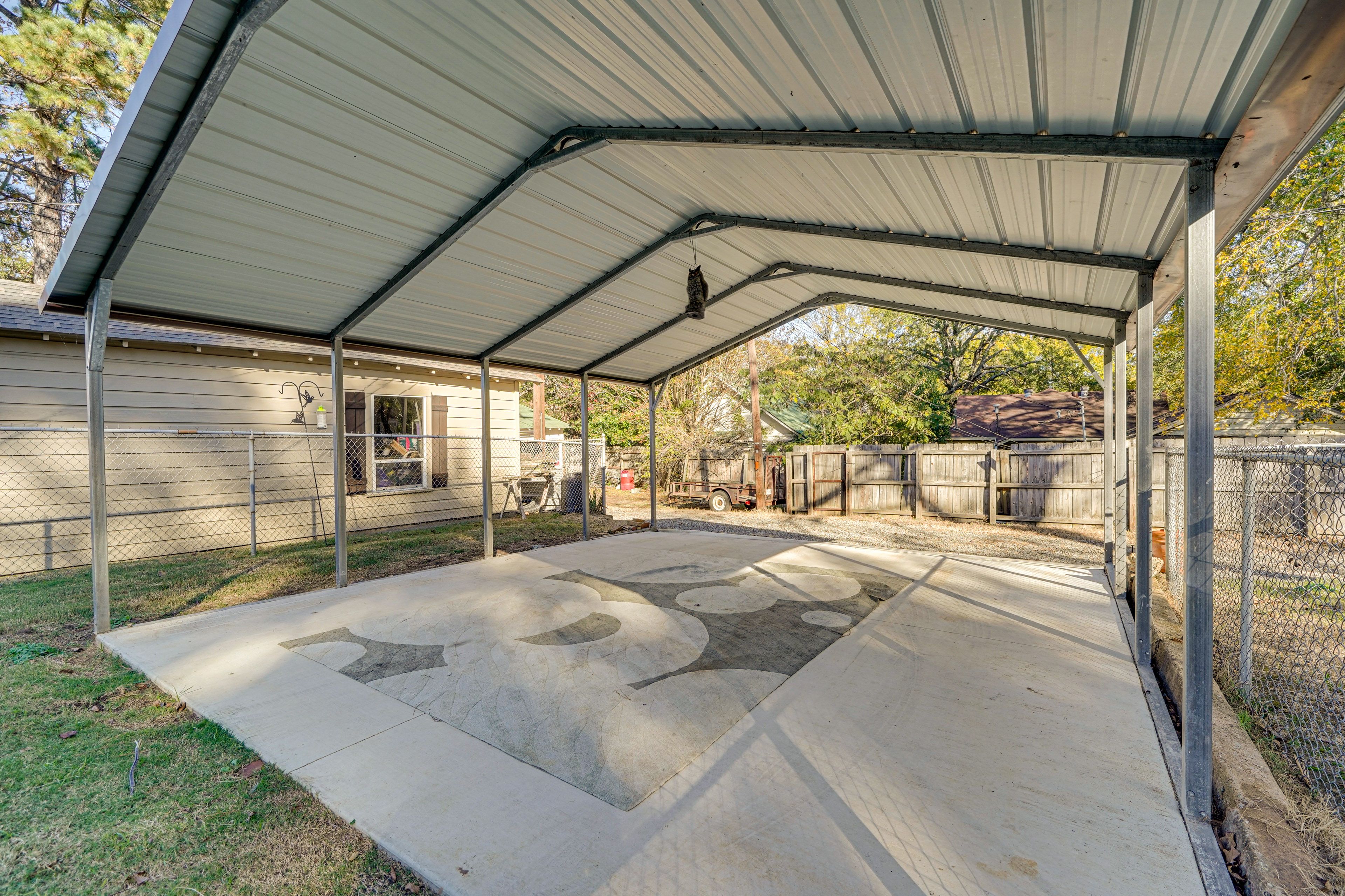 Parking | Shared Carport (1 Vehicle) | Free Street Parking