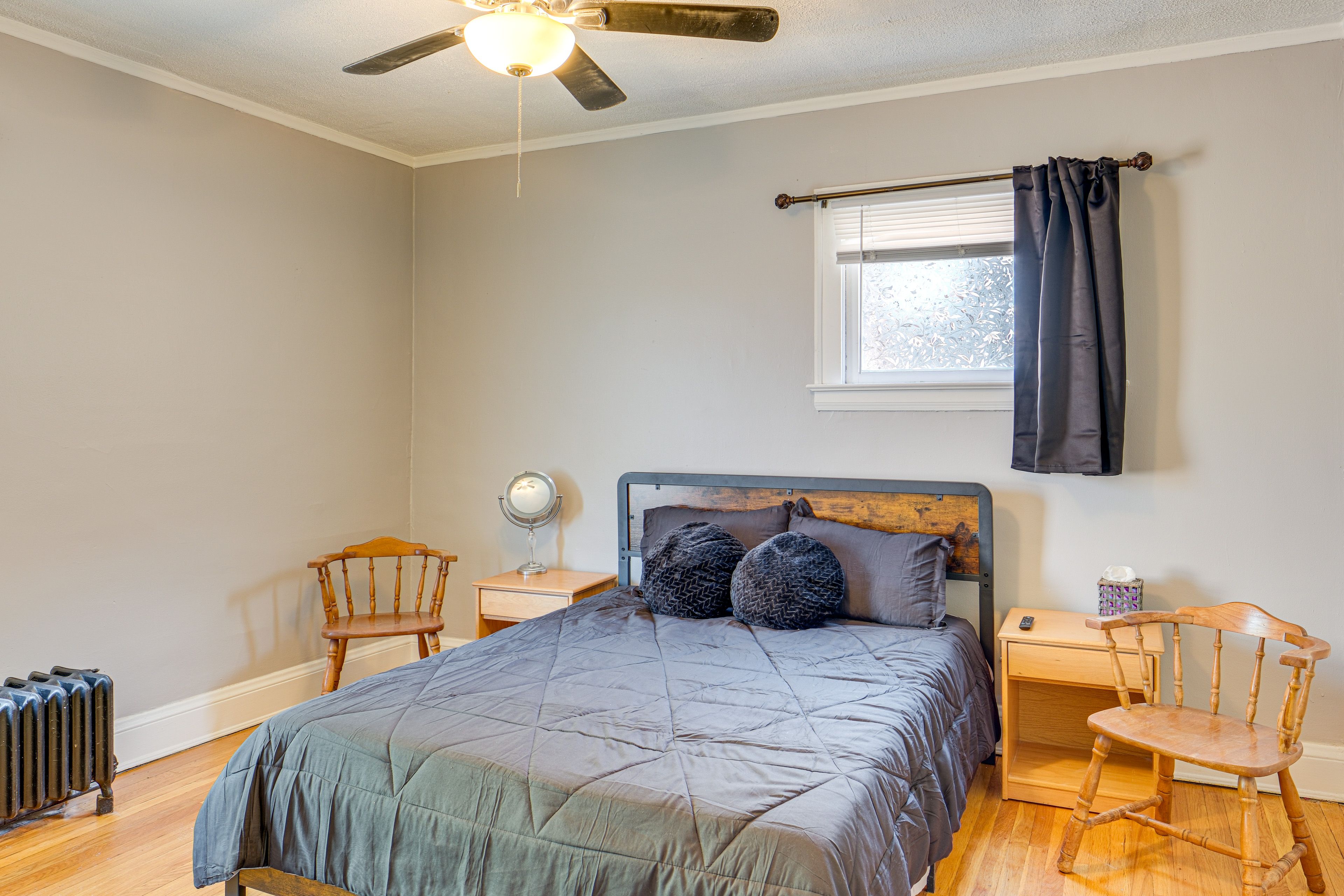 Bedroom 1 | Queen Bed | Linens Provided | Upper Floor