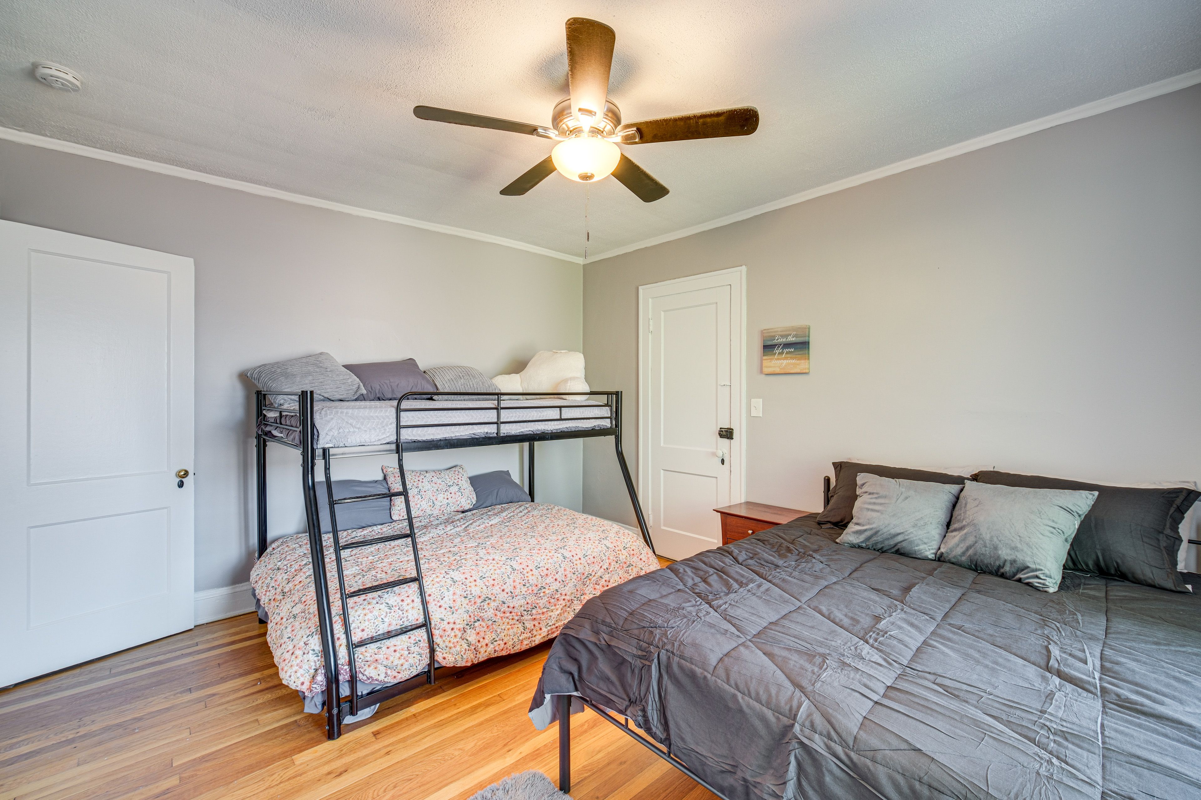 Bedroom 3 | Queen Bed | Twin/Full Bunk Bed | Upper Floor