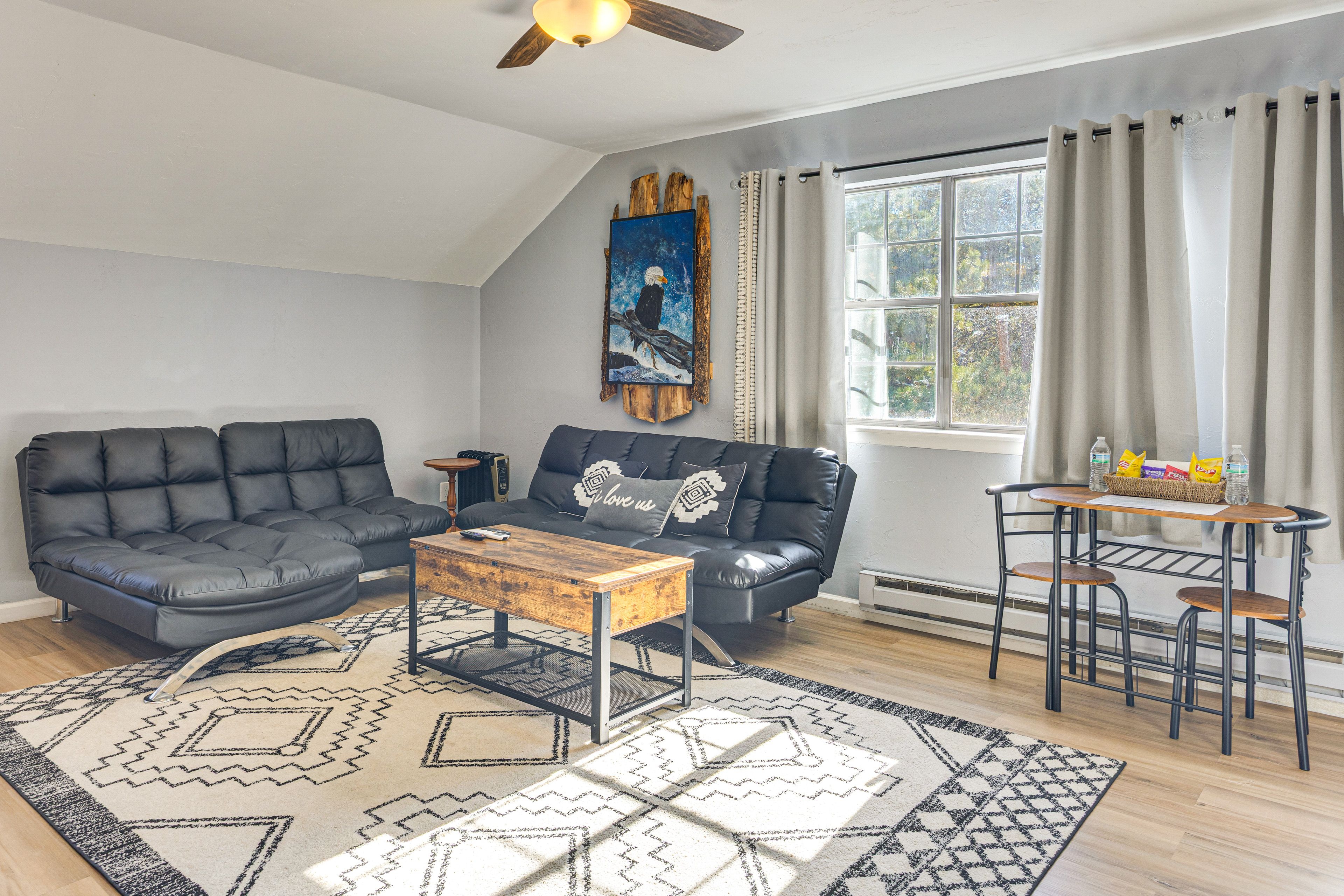 Living Area | Futon | Flat-Screen TV | Electric Fireplace | Space Heater