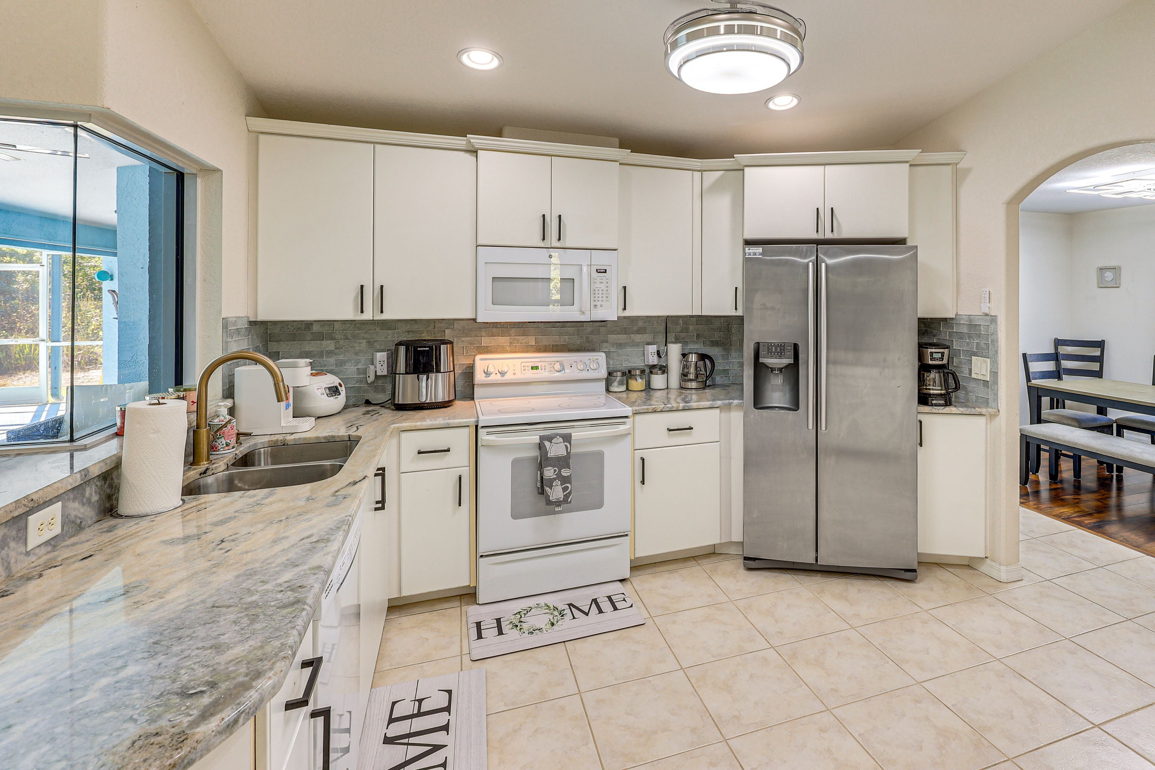 Kitchen | Cooking Basics | Drip & Keurig Coffee Makers | Air Fryer | Microwave