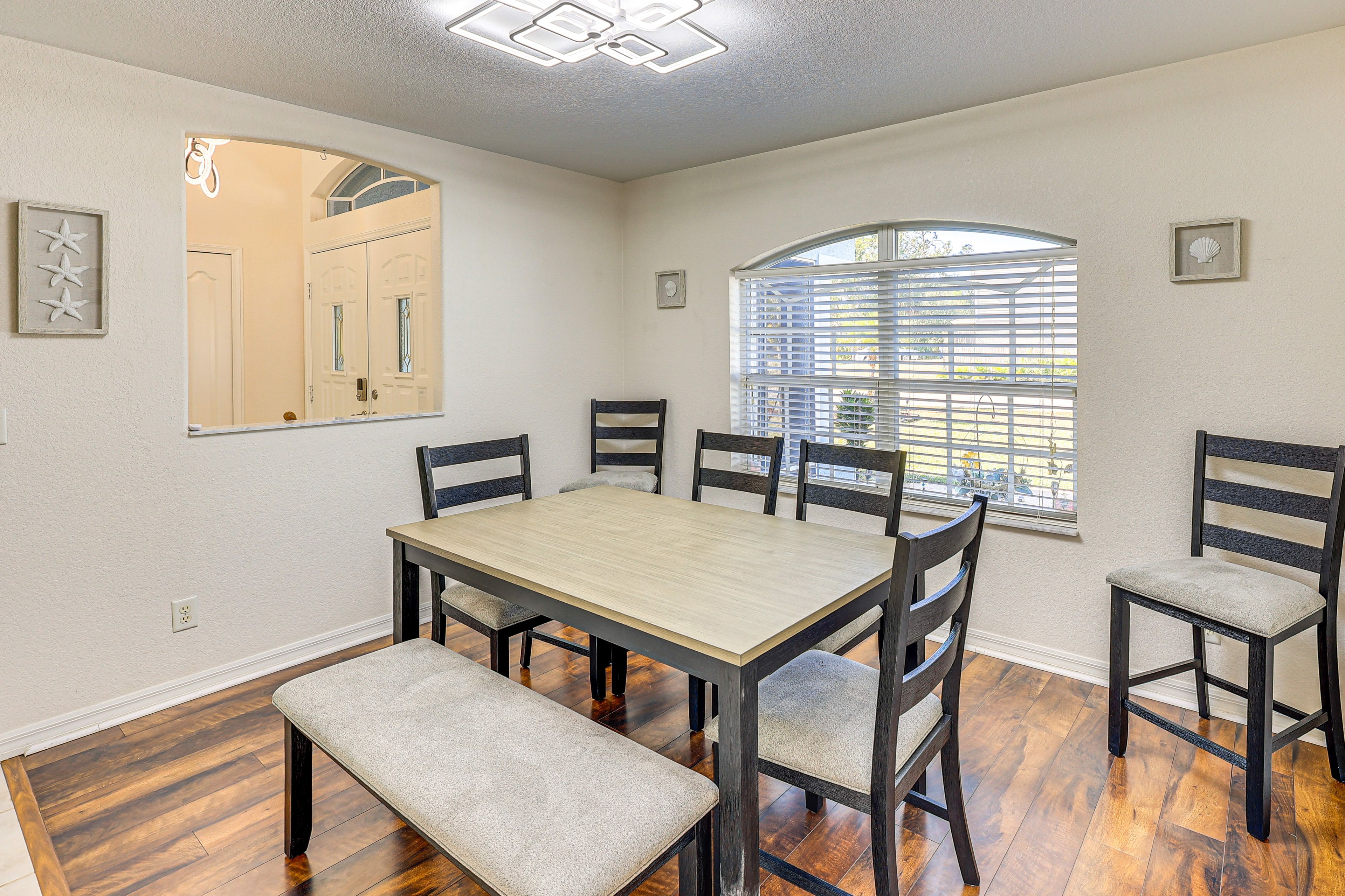 Dining Area | Dishware & Flatware